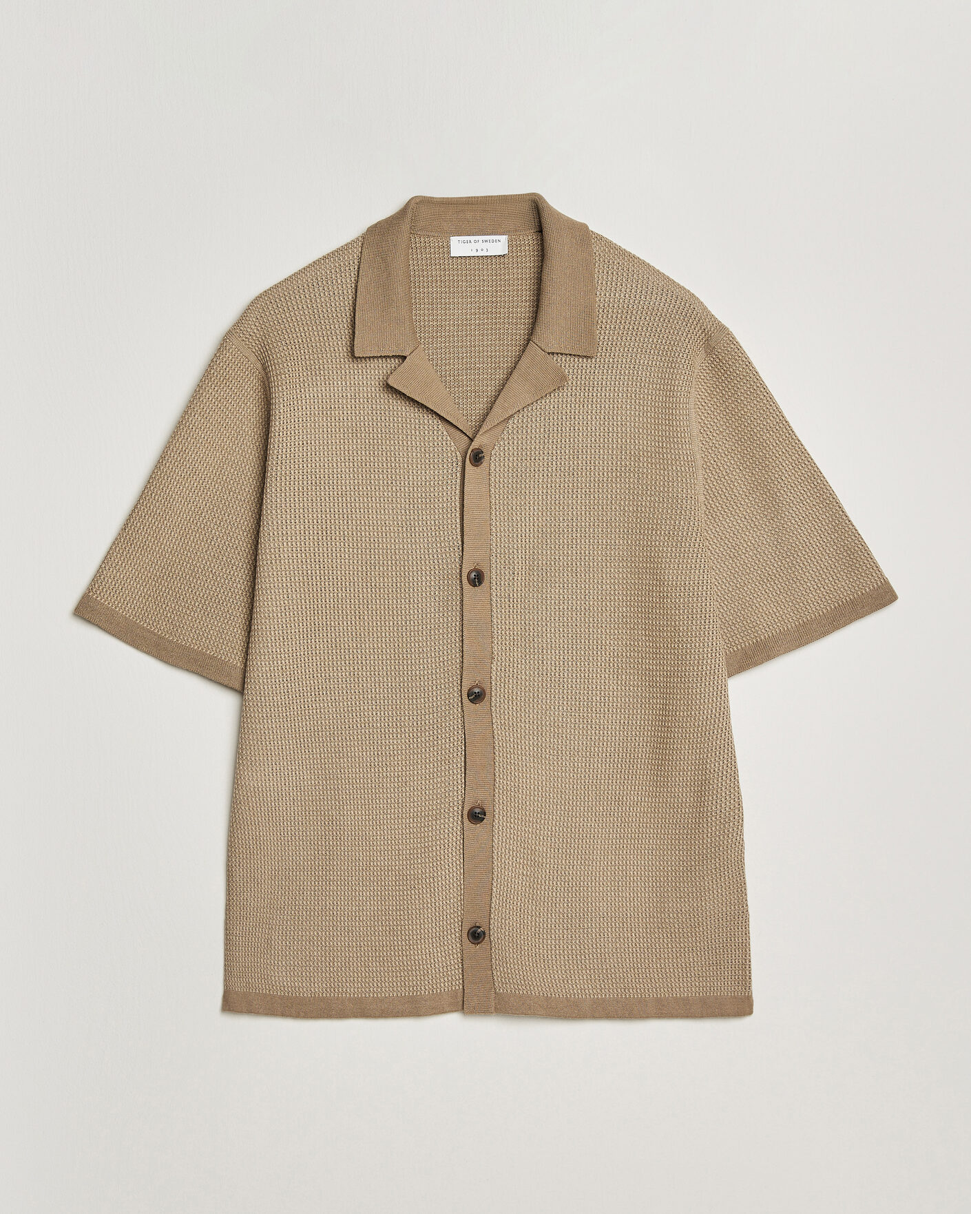 Herr | Skjortor | Tiger of Sweden | River Knitted Short Sleeve Shirt Umber Brown