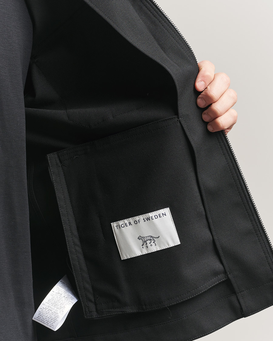 Herr | Skjortor | Tiger of Sweden | Barnaby Technical Overshirt Black