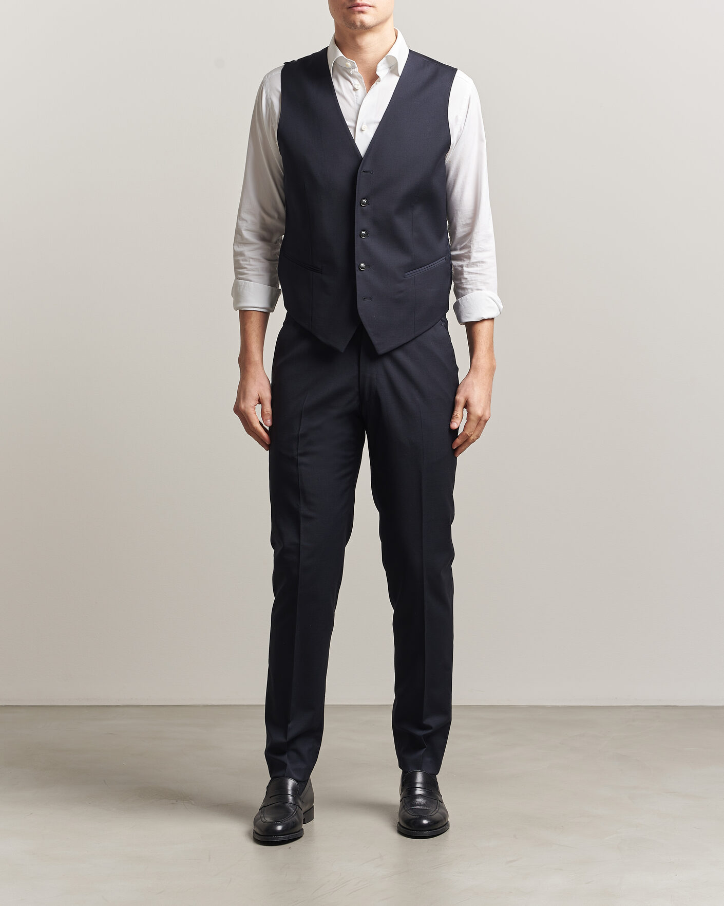 Herr | Västar | Tiger of Sweden | Winston Wool Travel Waistcoat Dark Ink