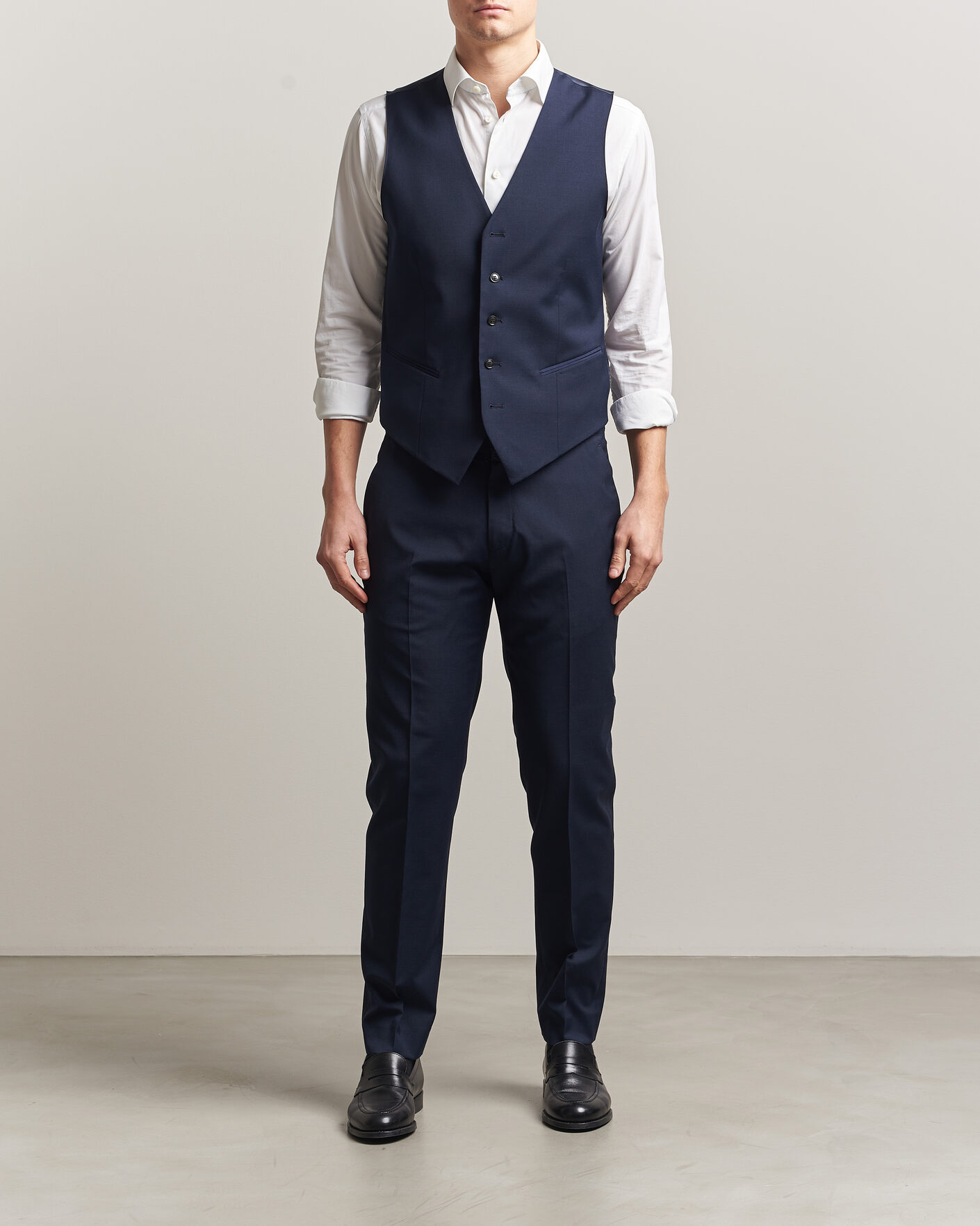 Herr | Västar | Tiger of Sweden | Winston Wool Travel Waistcoat Royal Blue