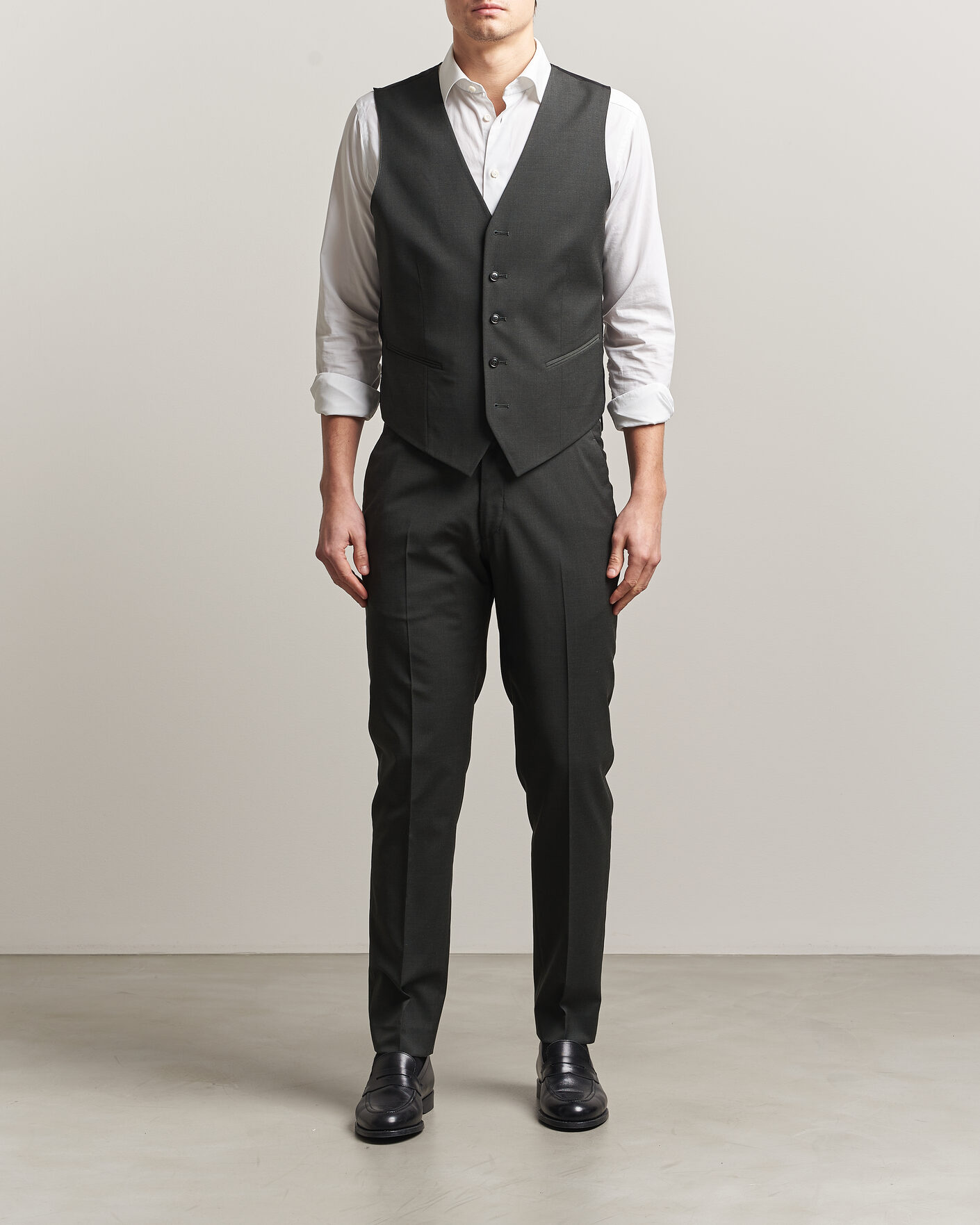 Herr | Västar | Tiger of Sweden | Winston Wool Travel Waistcoat Olive Extreme