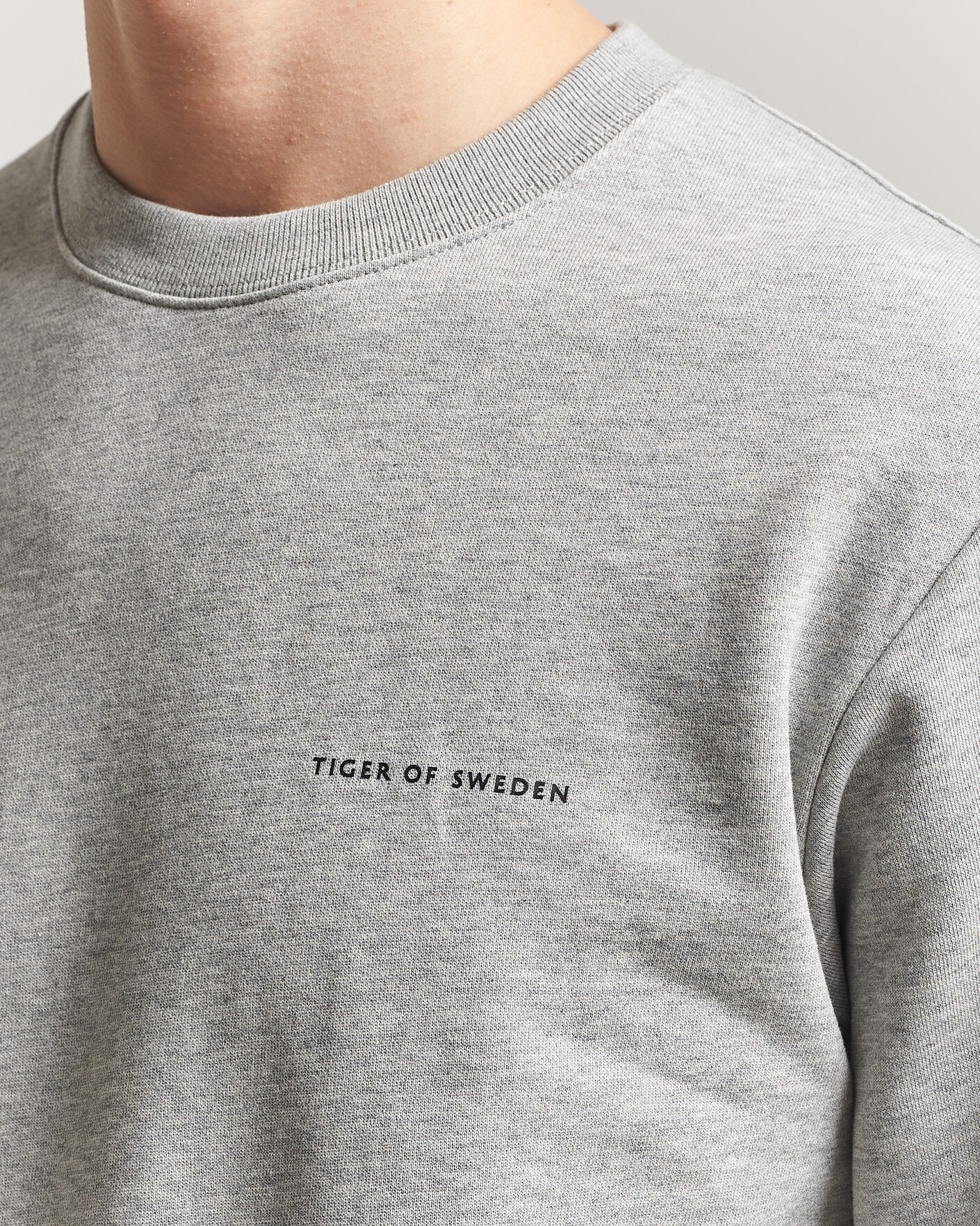 Herr | Tröjor | Tiger of Sweden | Emerson Crew Neck Sweatshirt Grey Melange
