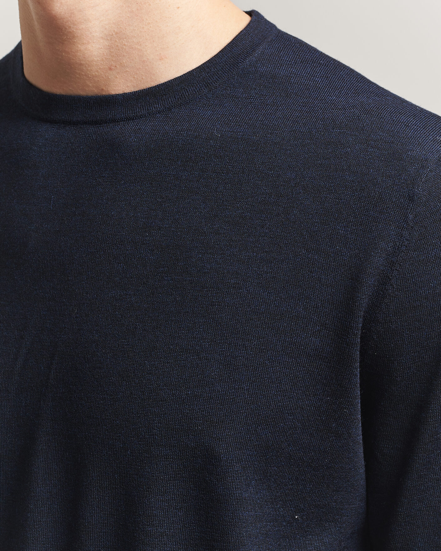 Herr | T-Shirts | Tiger of Sweden | Connor Knitted Crew Neck T-Shirt Light Ink