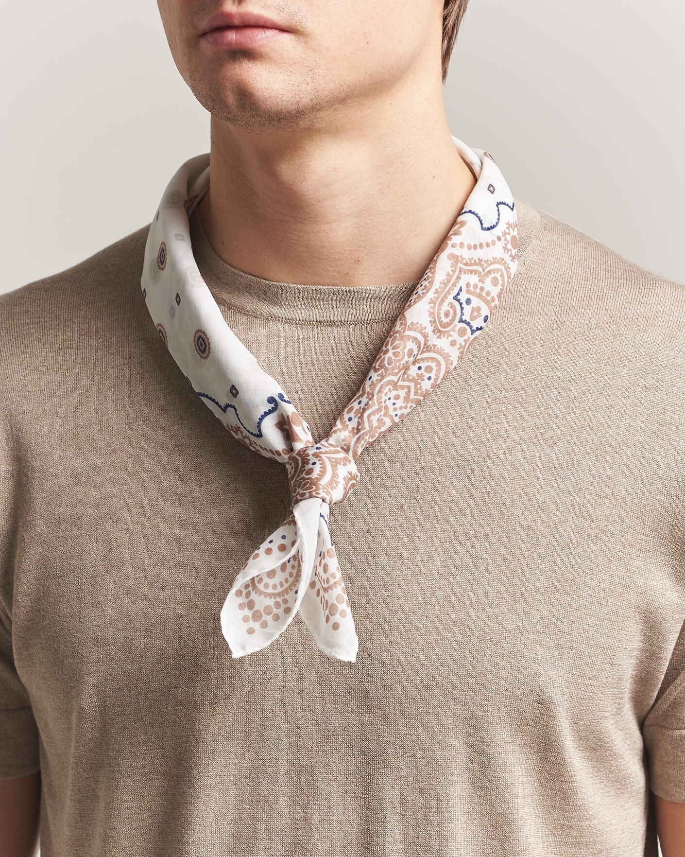 Herr | Scarves | Amanda Christensen | Cotton Voilé Medallion Bandana Cream