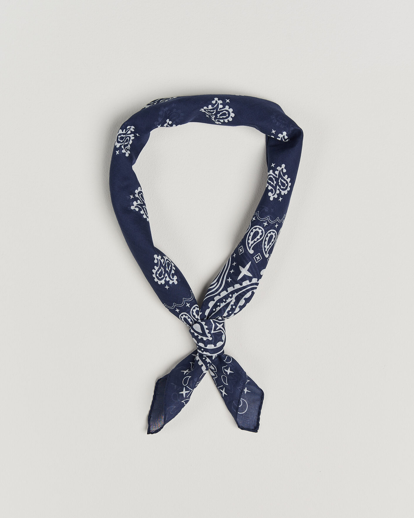 Herr | Scarves | Amanda Christensen | Cotton Voilé Paisley Bandana Navy