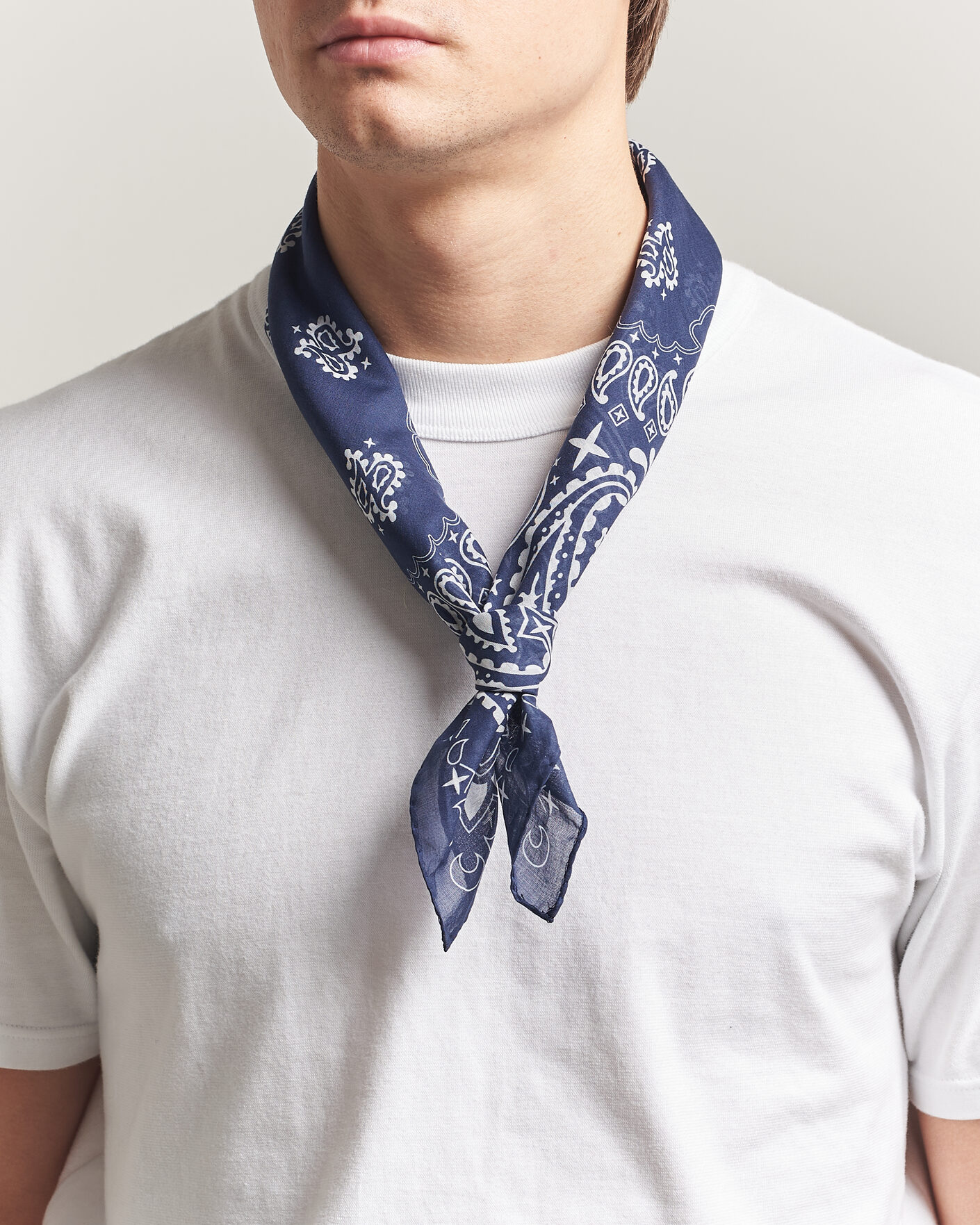 Herr | Scarves | Amanda Christensen | Cotton Voilé Paisley Bandana Navy