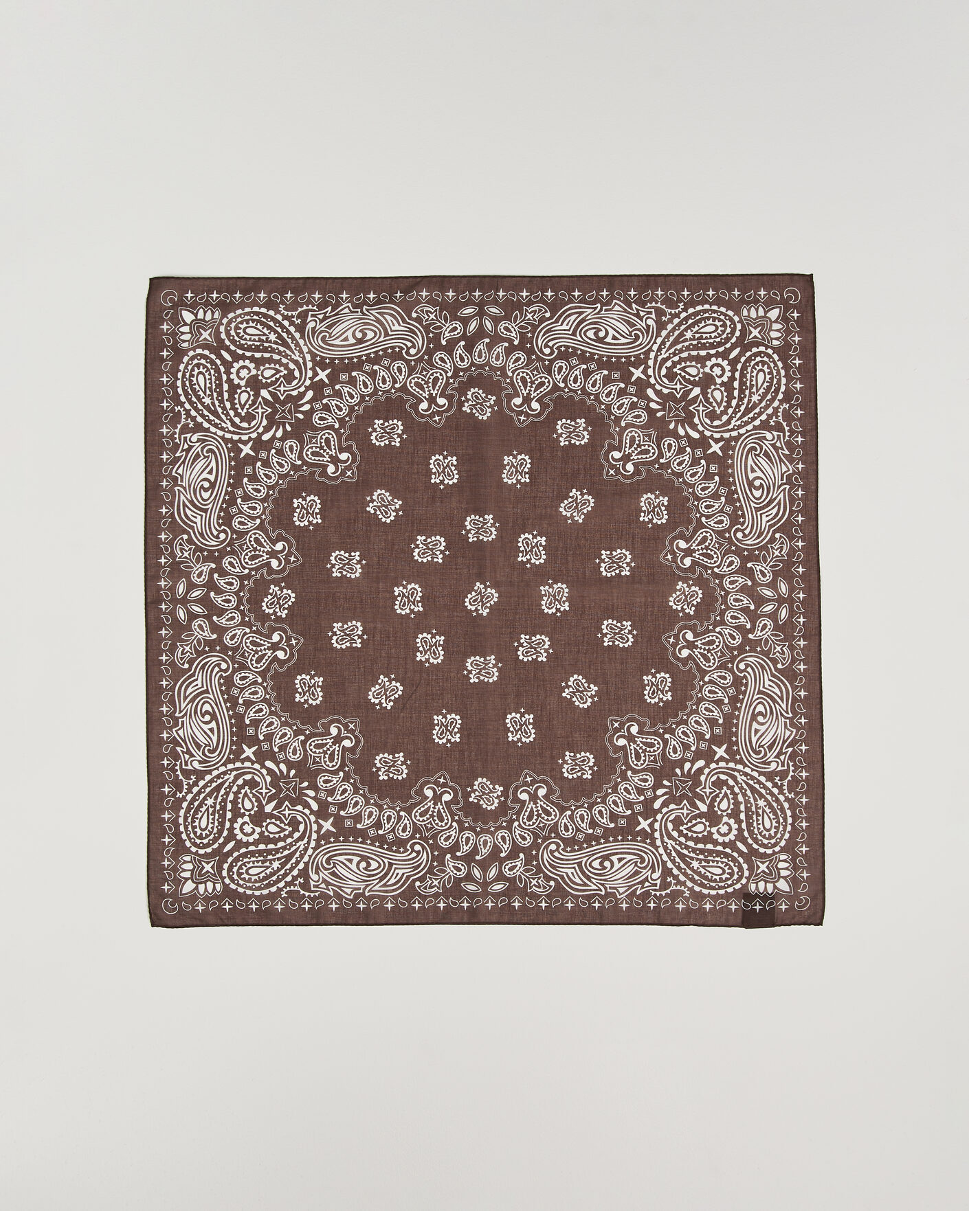 Herr | Scarves | Amanda Christensen | Cotton Voilé Paisley Bandana Dark Brown