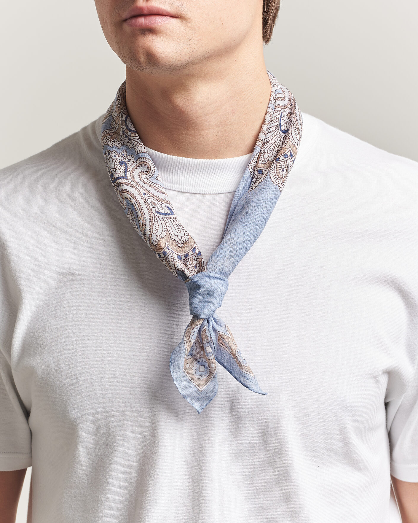 Herr | Scarves | Amanda Christensen | Cotton Voilé Large Paisley Bandana Blue