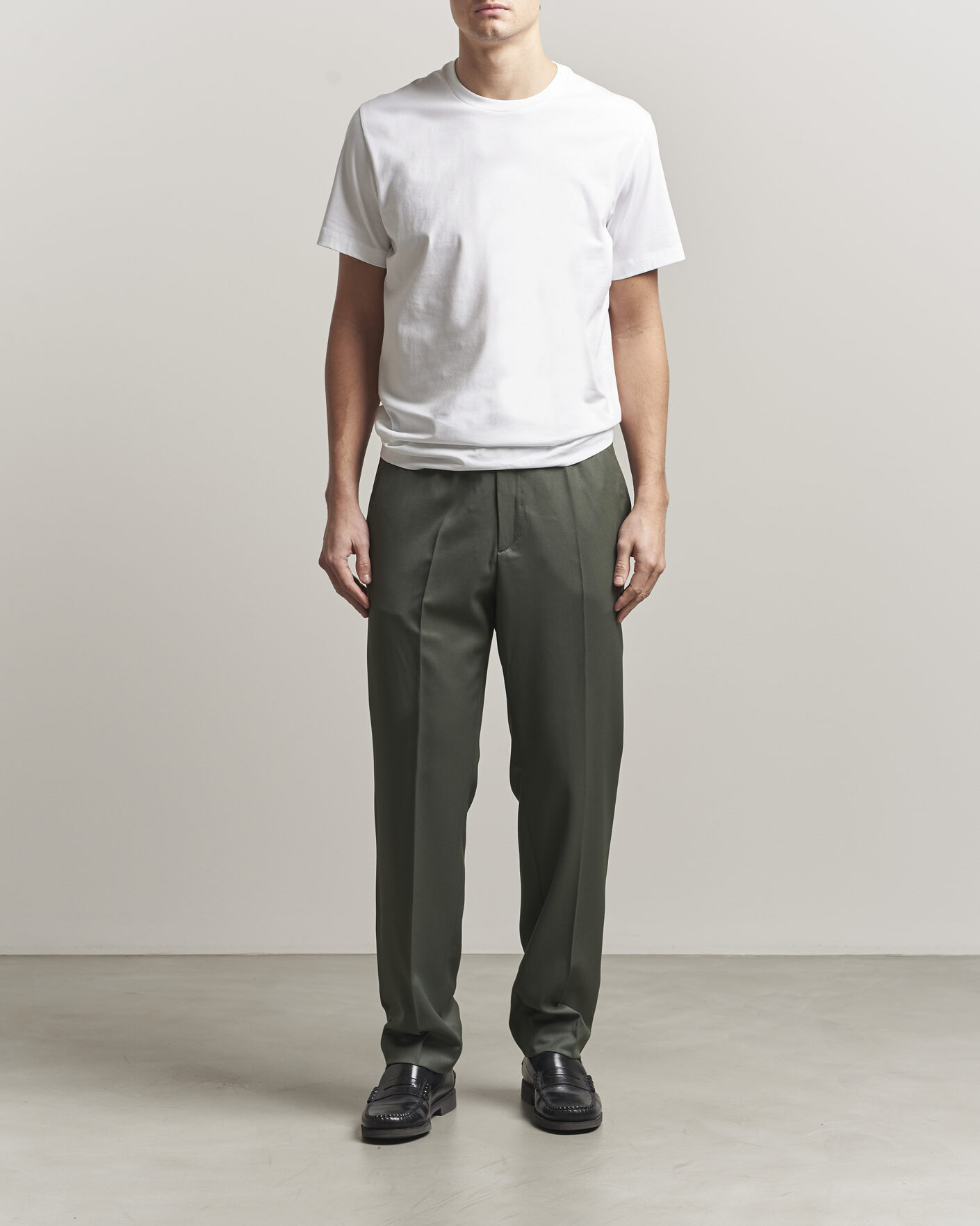 Herr | Byxor | Filippa K | Theo Relaxed Wool Trousers Grey Green
