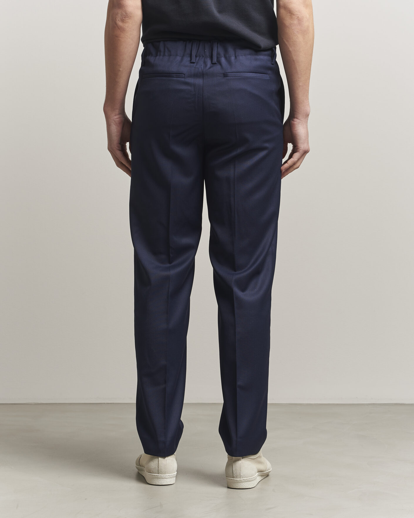 Herr | Byxor | Filippa K | Troy Tailored Drawstring Trousers Ink Navy