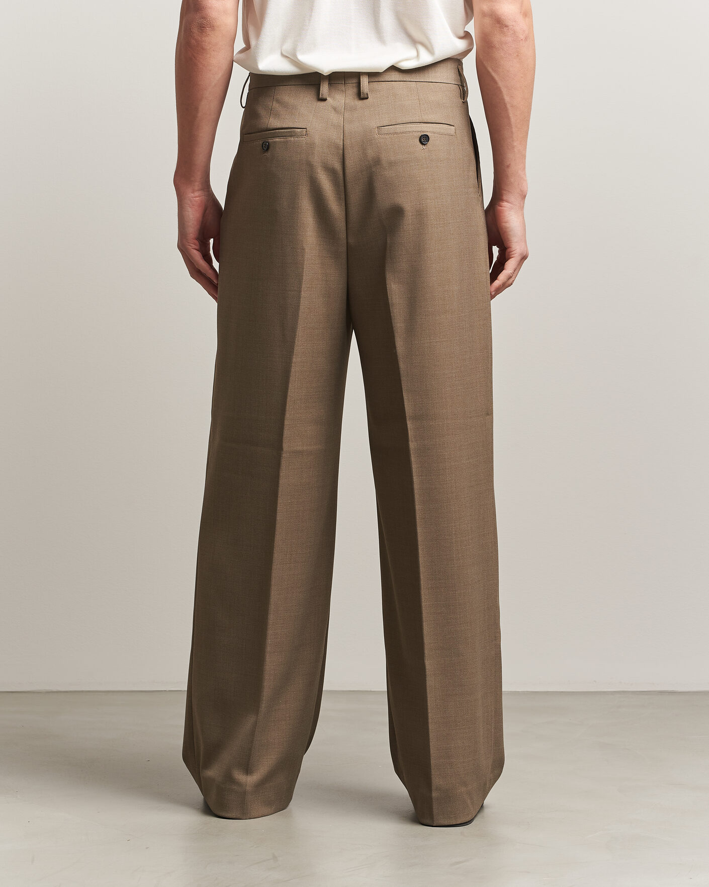 Herr | Byxor | Filippa K | Milo Wide Wool Trousers Light Driftwood