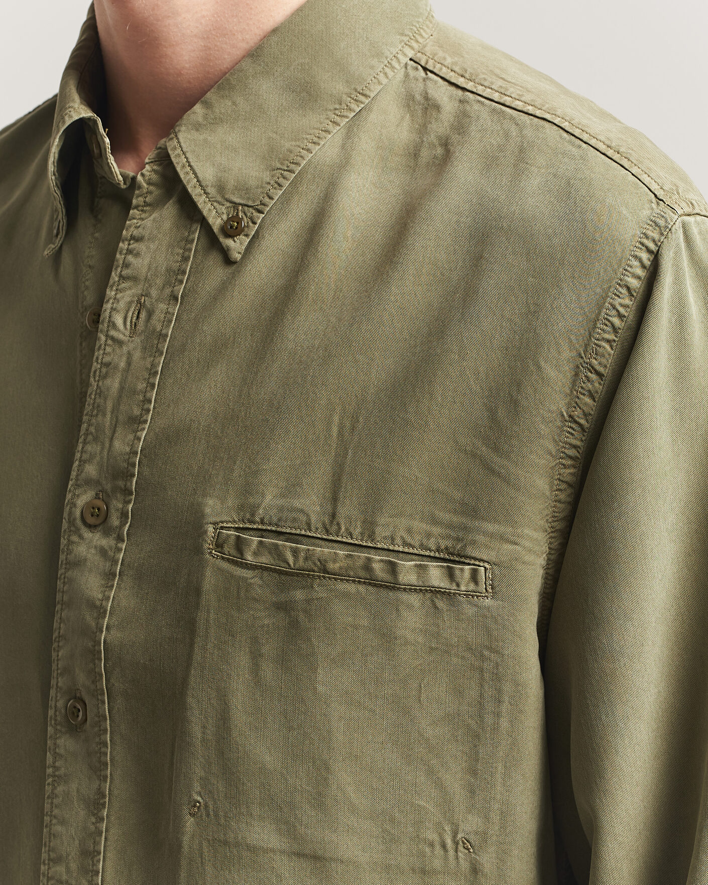 Herr | Skjortor | Filippa K | Zack Lyocell Shirt Laurel Green