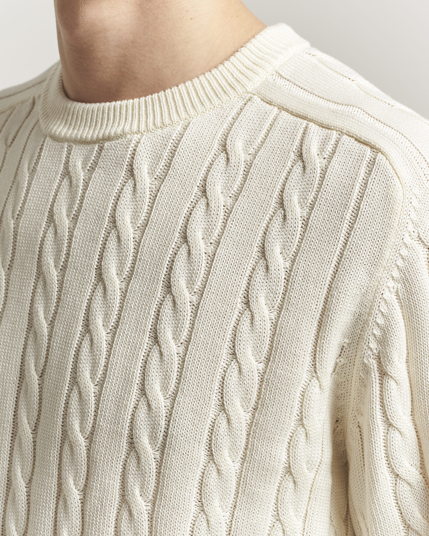 Herr | Tröjor | Filippa K | Cotton Cable Crew Neck Sweater Calico White