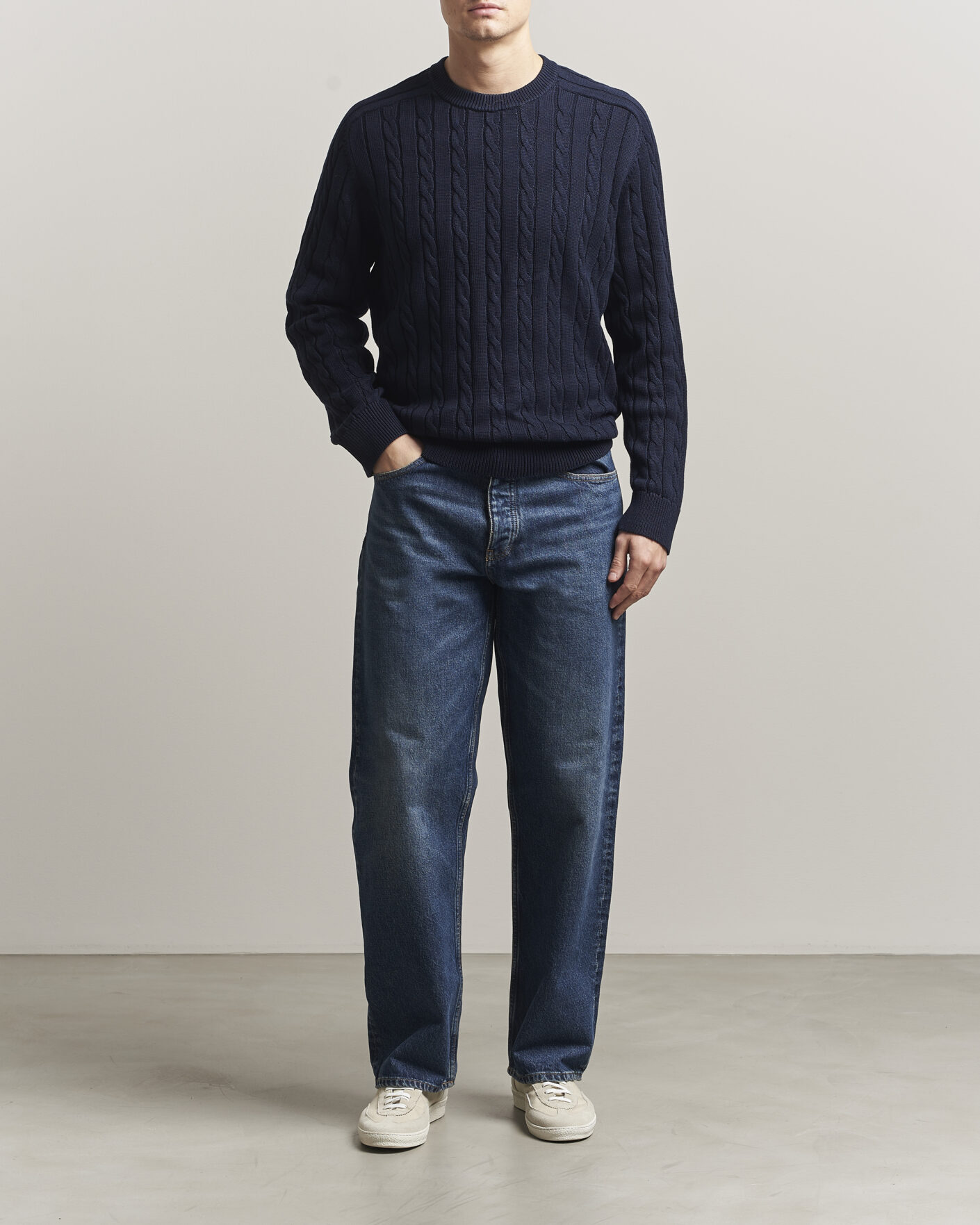Herr | Tröjor | Filippa K | Cotton Cable Crew Neck Sweater Navy