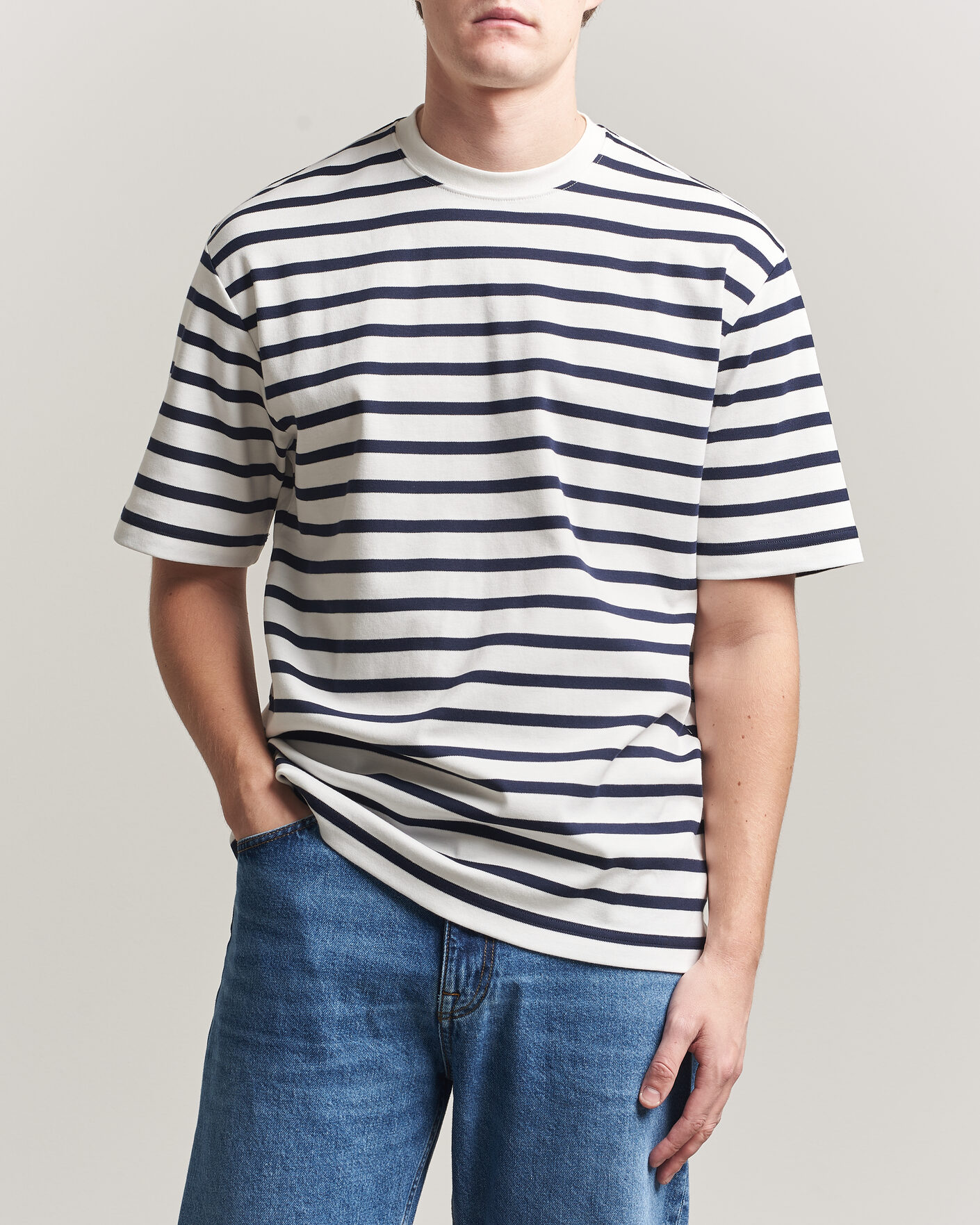 Herr | T-Shirts | Filippa K | Striped Crew Neck T-Shirt White/Navy