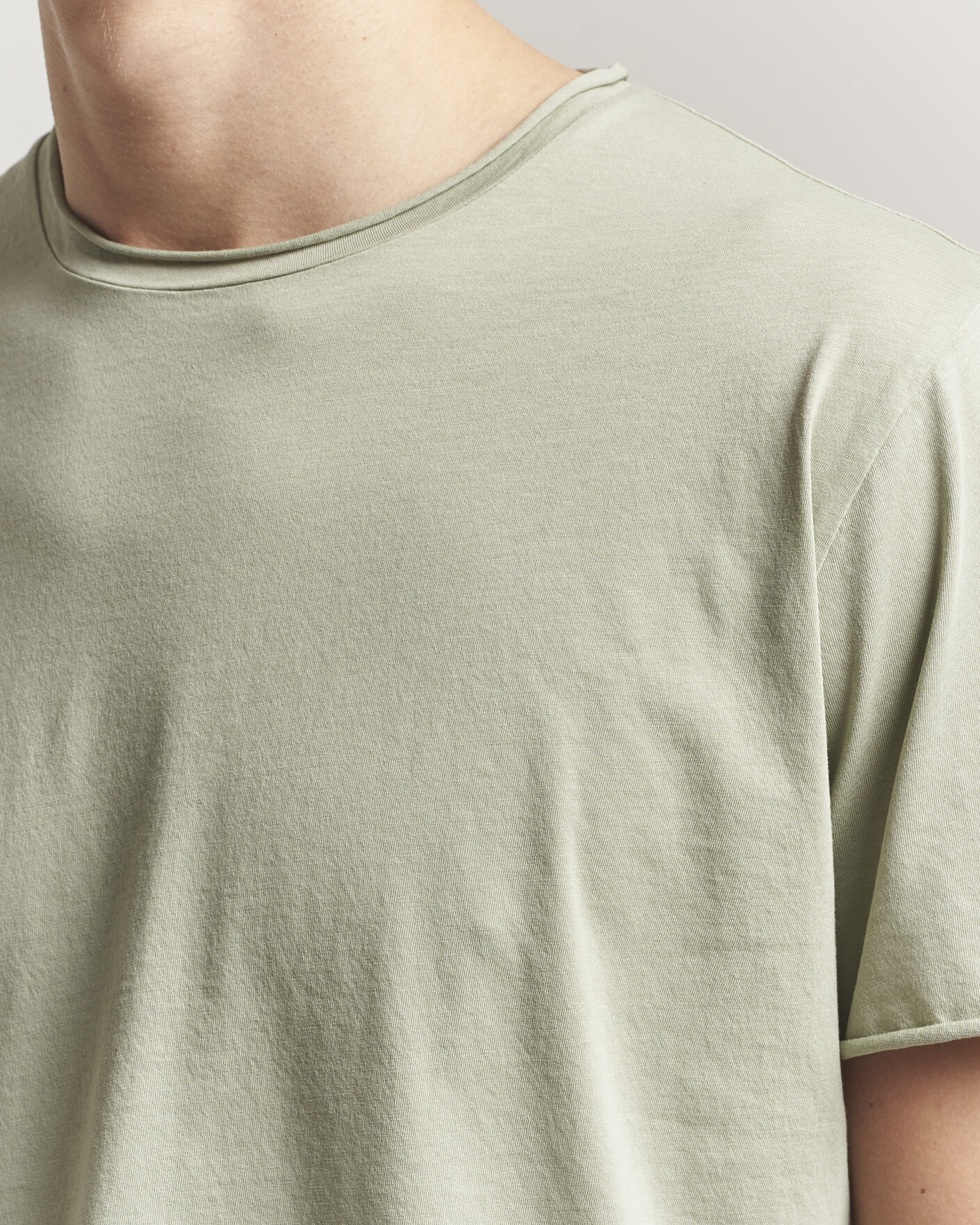 Herr | T-Shirts | Filippa K | Roll Neck Crew Neck T-Shirt Light Green
