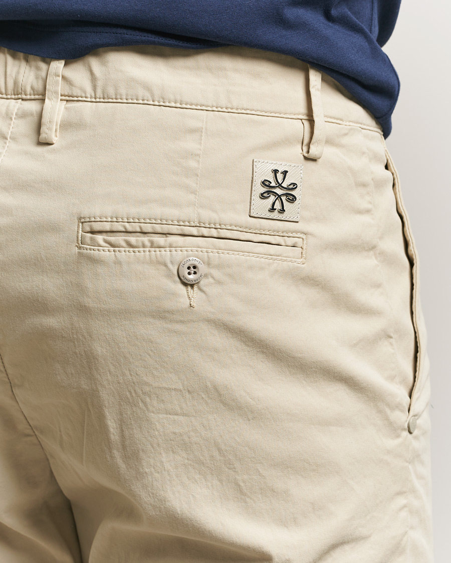 Herr | Byxor | Jacob Cohën | John Chino Light Beige