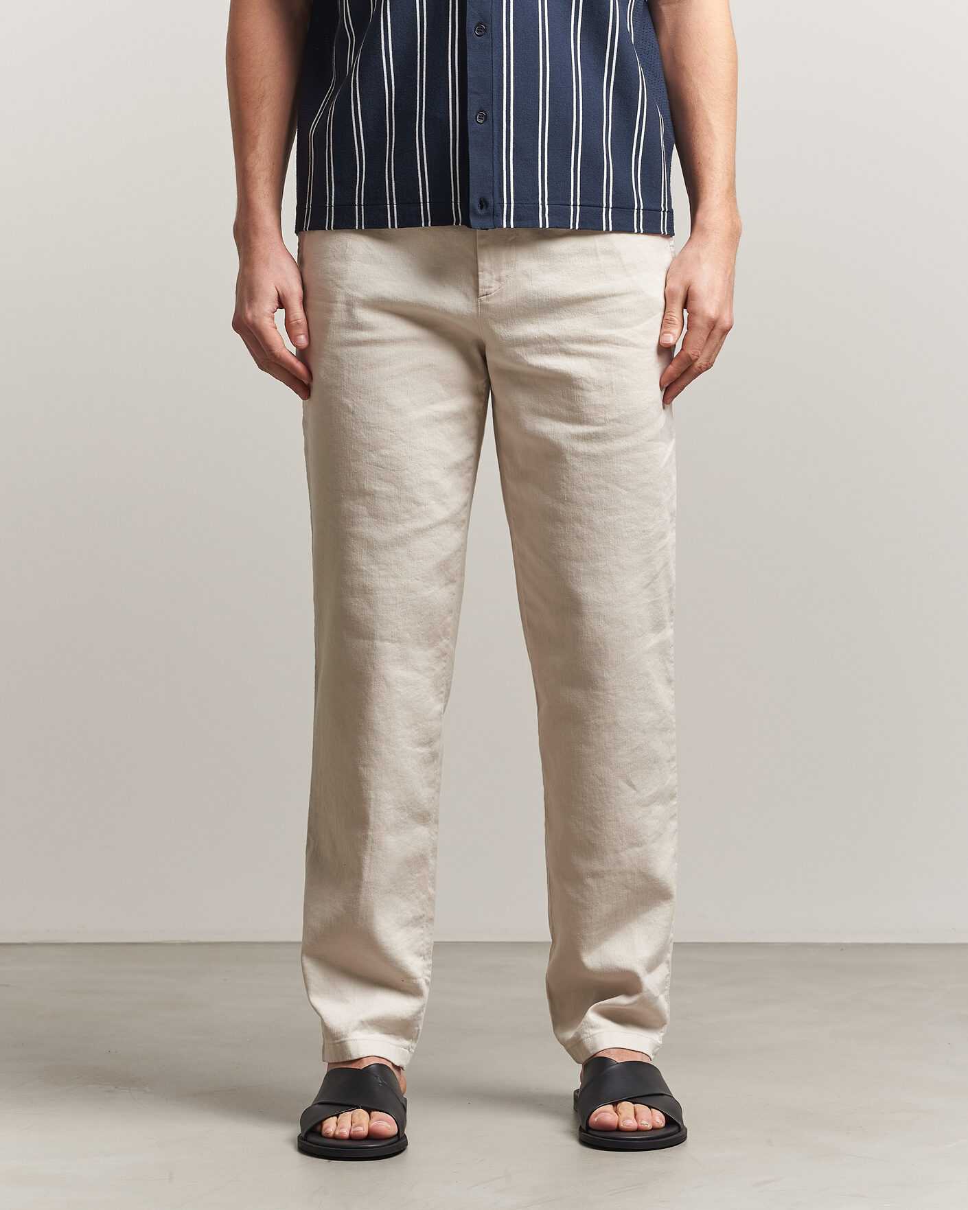 Herr | Byxor | J.Lindeberg | Logan Stretch Linen Pants Moonbeam