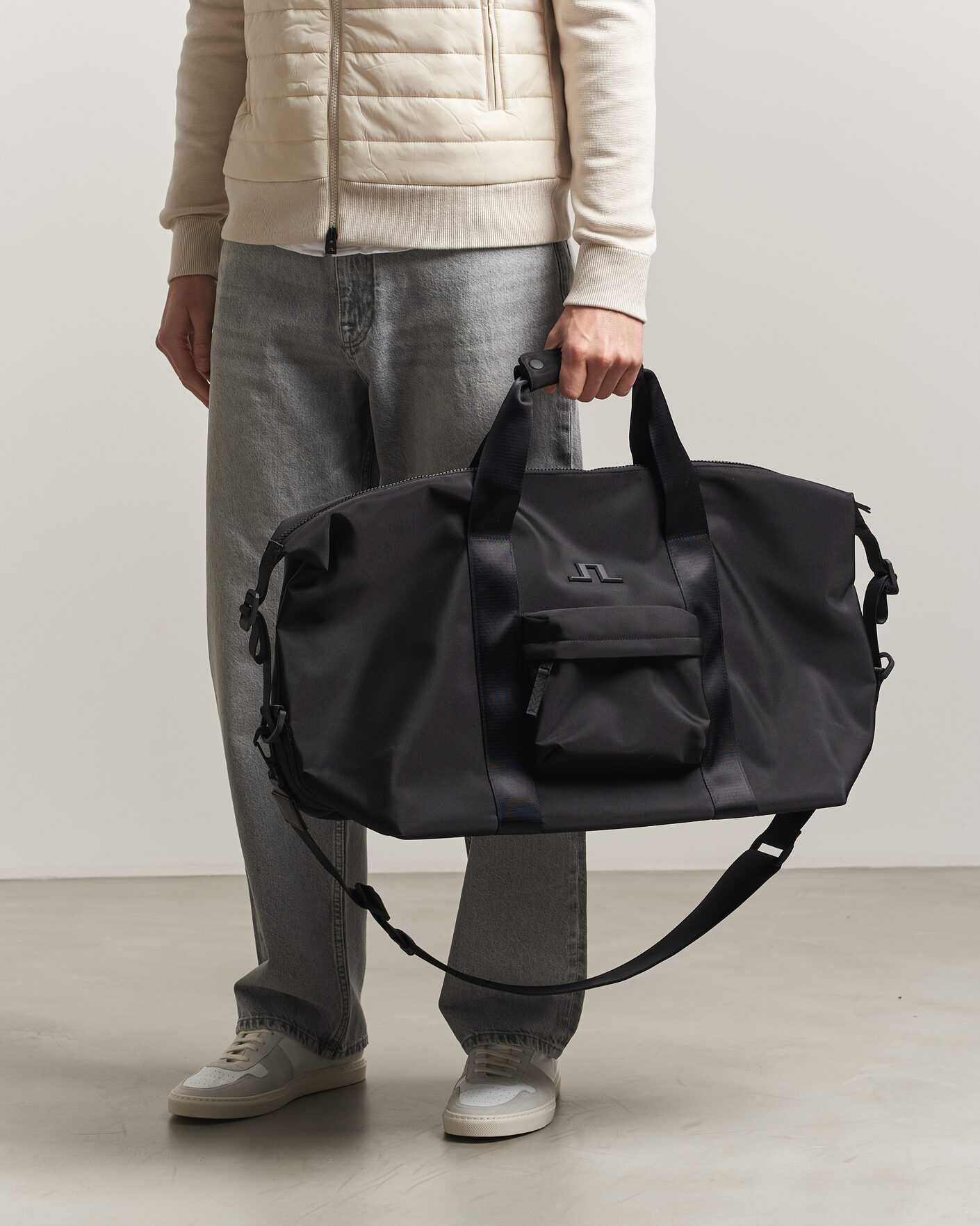 Herr | Väskor | J.Lindeberg | Spencer Commuter Holdall Black