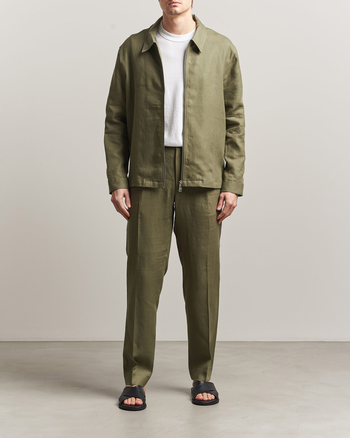 Herr | Byxor | J.Lindeberg | Soren Drape Linen Pants Kalamata