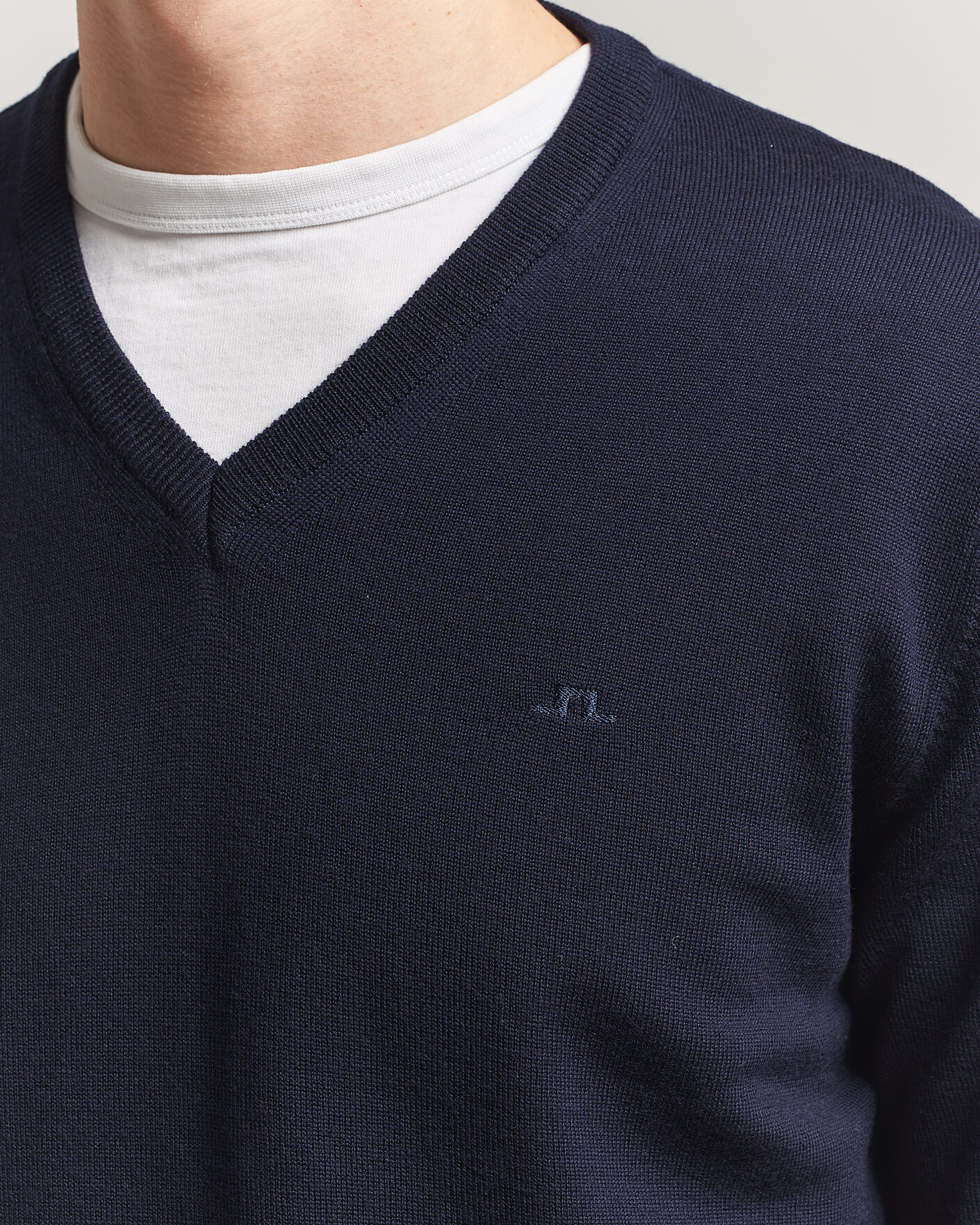 Herr | Tröjor | J.Lindeberg | Lymann Merino V-Neck Pullover JL Navy