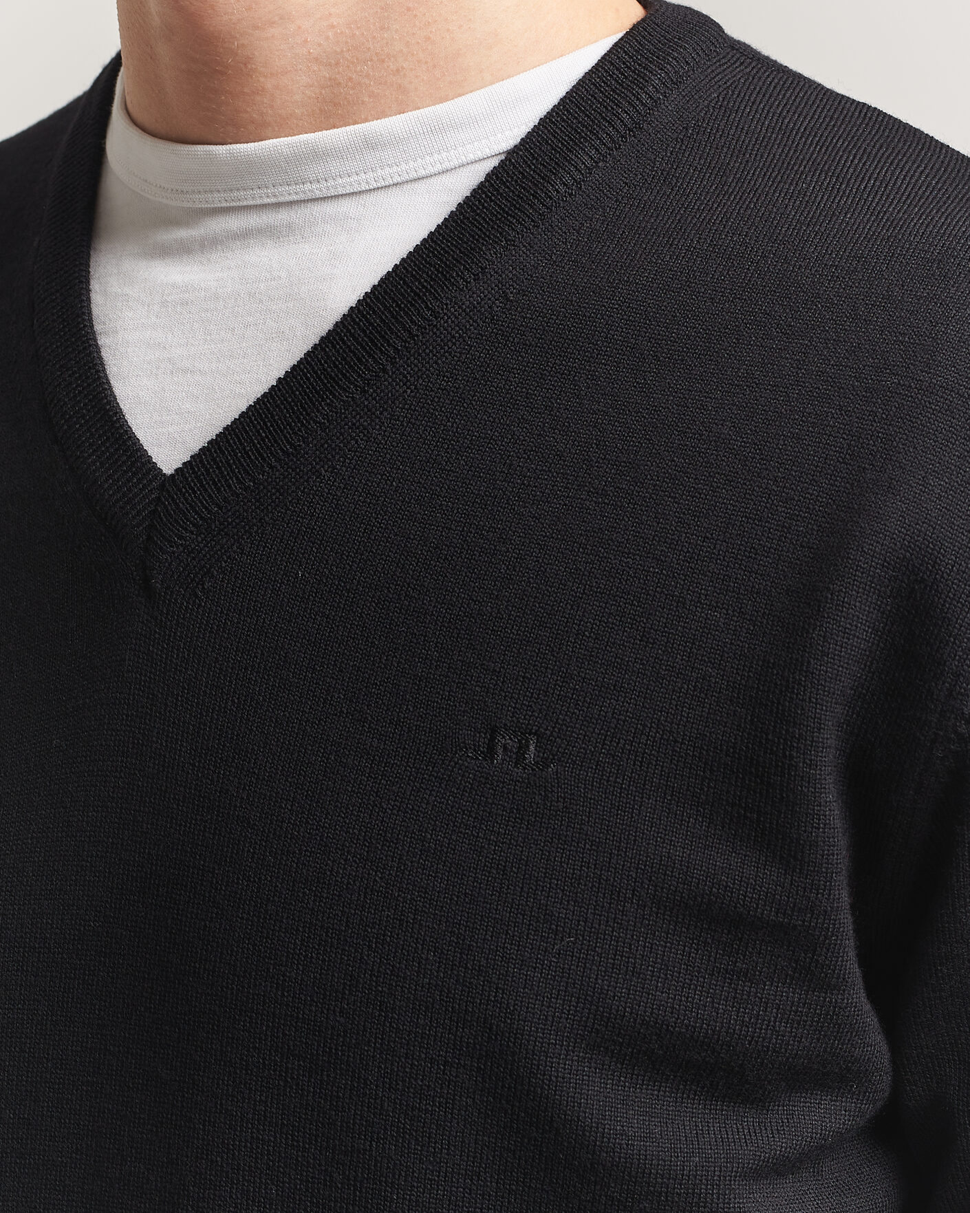 Herr | Tröjor | J.Lindeberg | Lymann Merino V-Neck Pullover Black