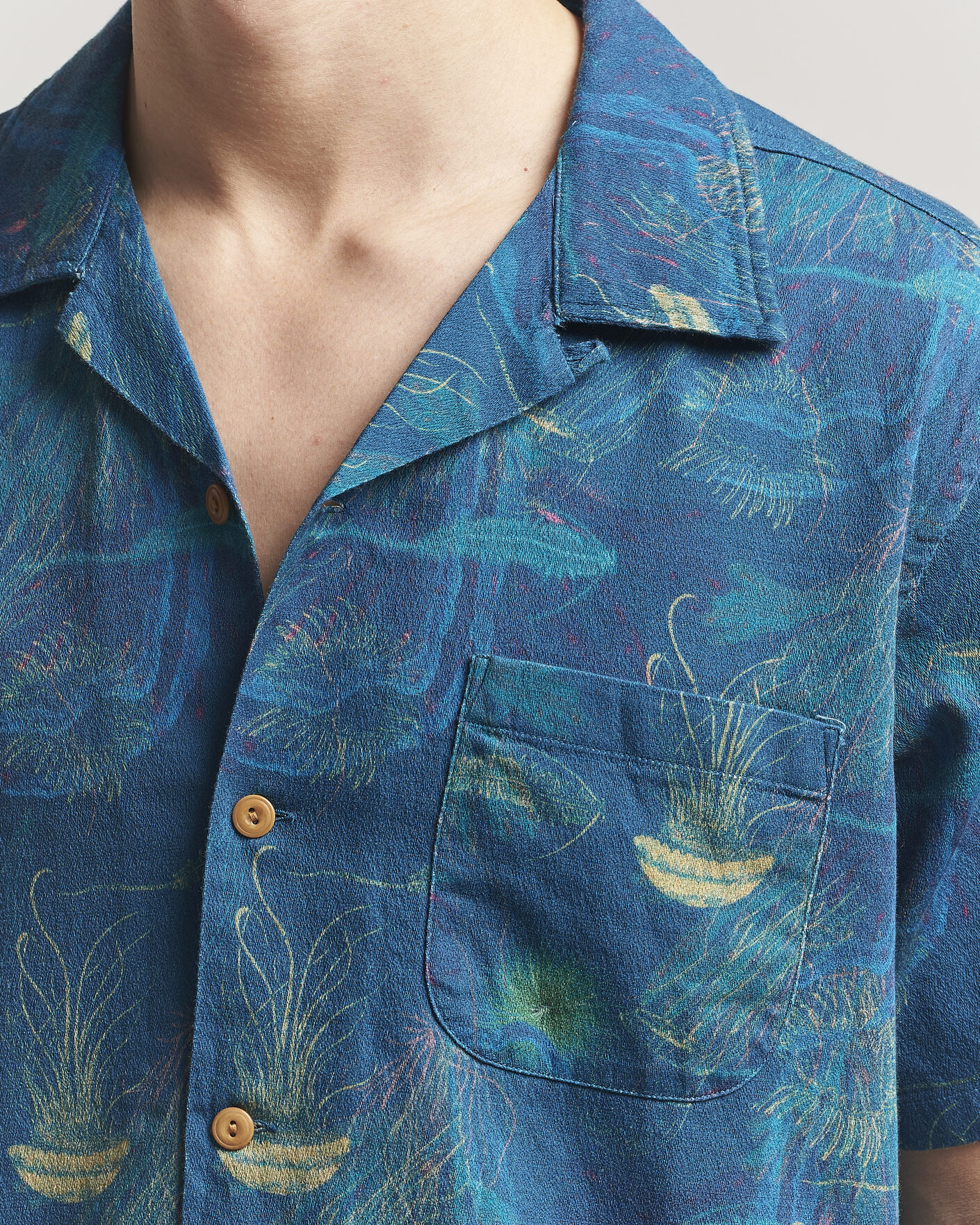 Herr | Skjortor | Nudie Jeans | Arvid Hawaii Shirt Deep Sea