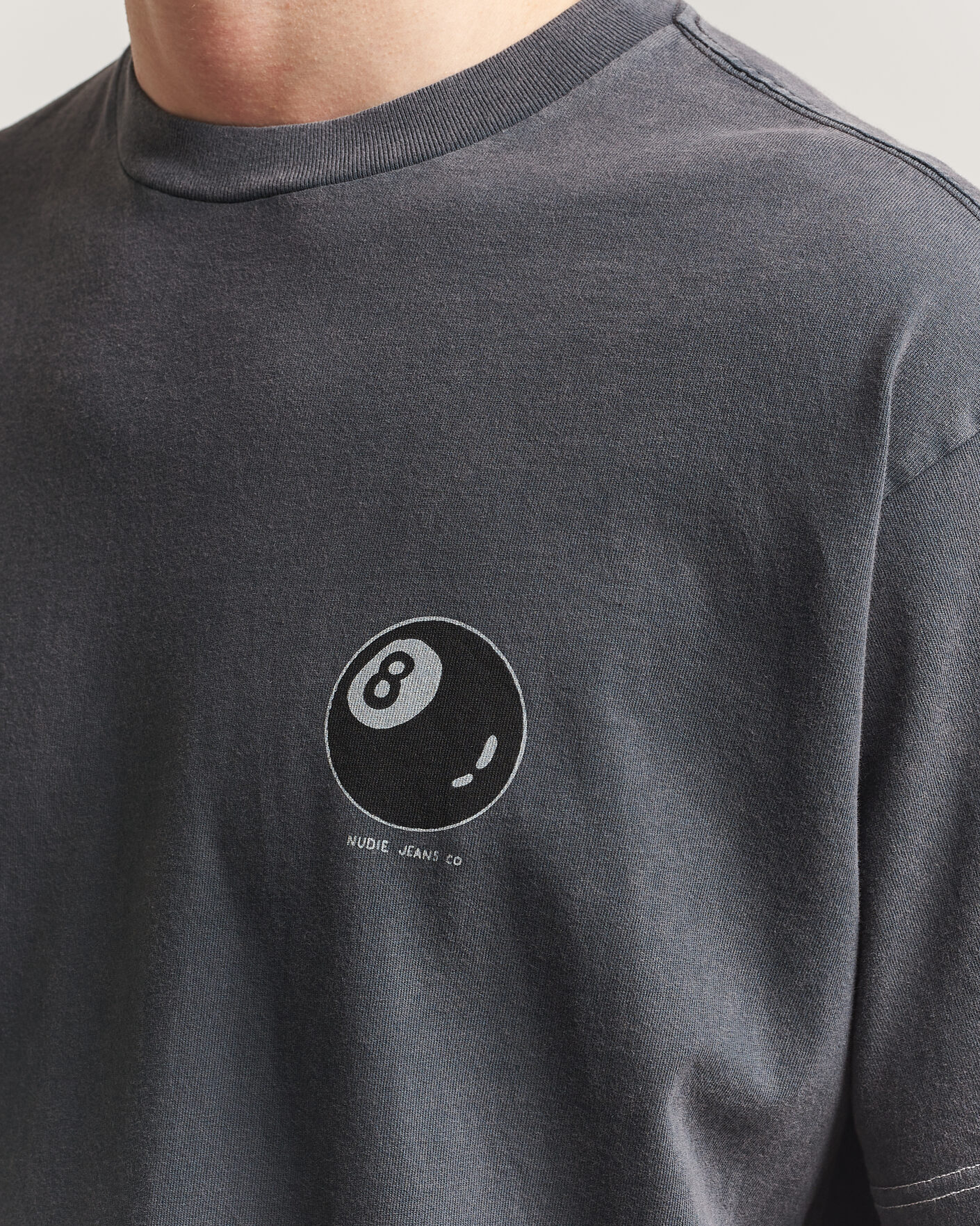 Herr | T-Shirts | Nudie Jeans | Koffe Printed T-Shirt Antracite