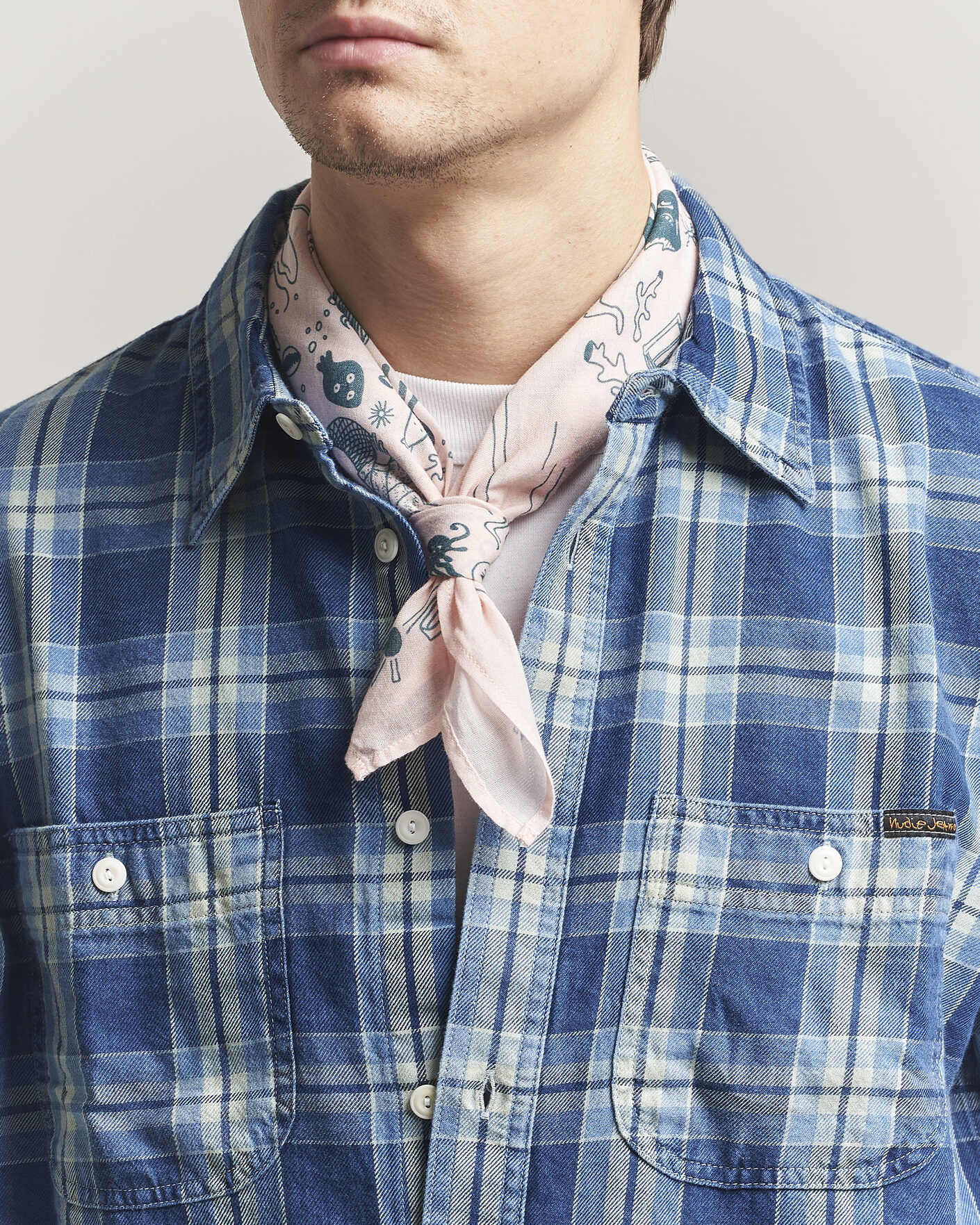 Herr | Nudie Jeans Ingrid Printed Bandana Pink | Nudie Jeans | Ingrid Printed Bandana Pink