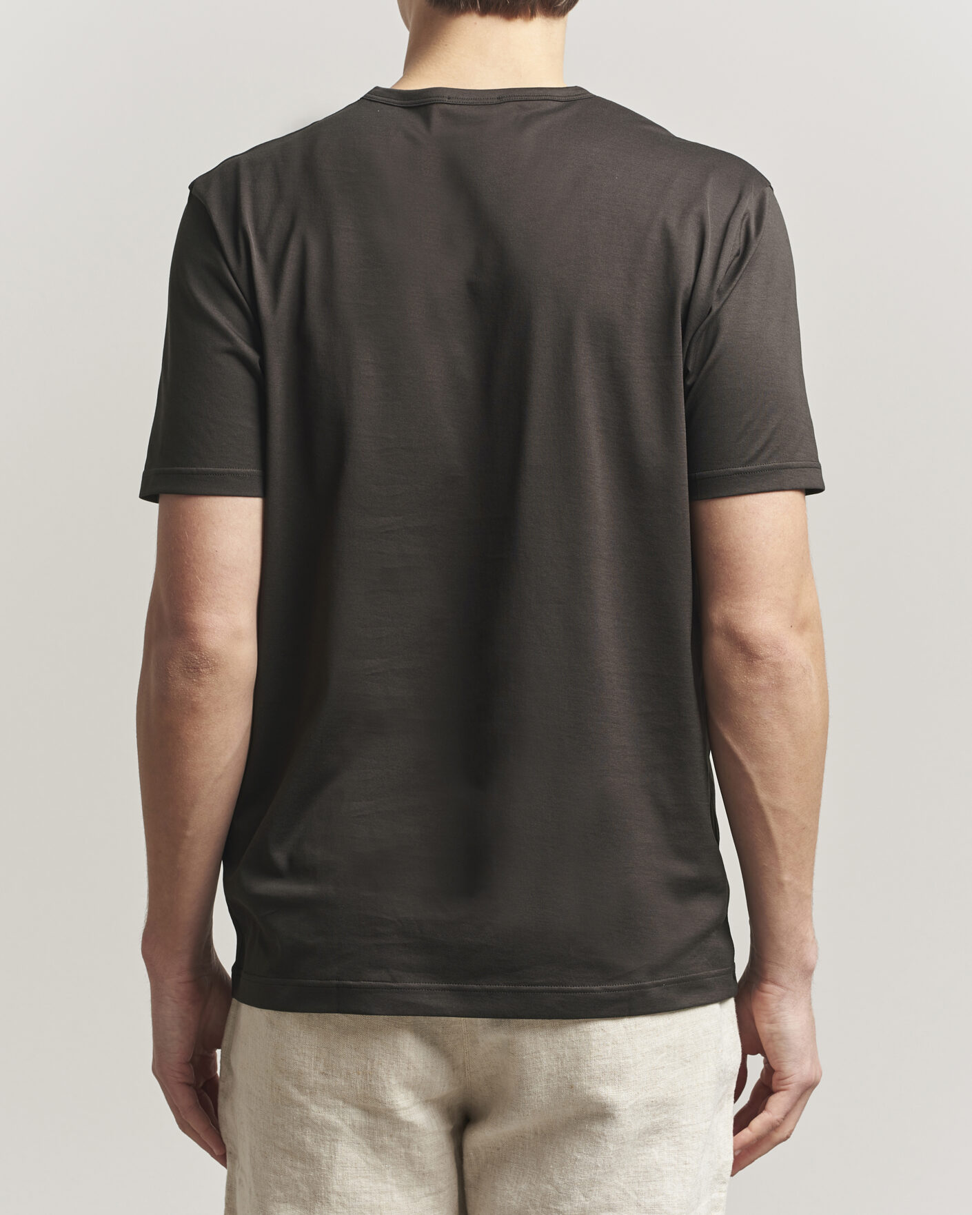 Herr | T-Shirts | Sunspel | Crew Neck Q82 Cotton T-Shirt Dark Chocolate