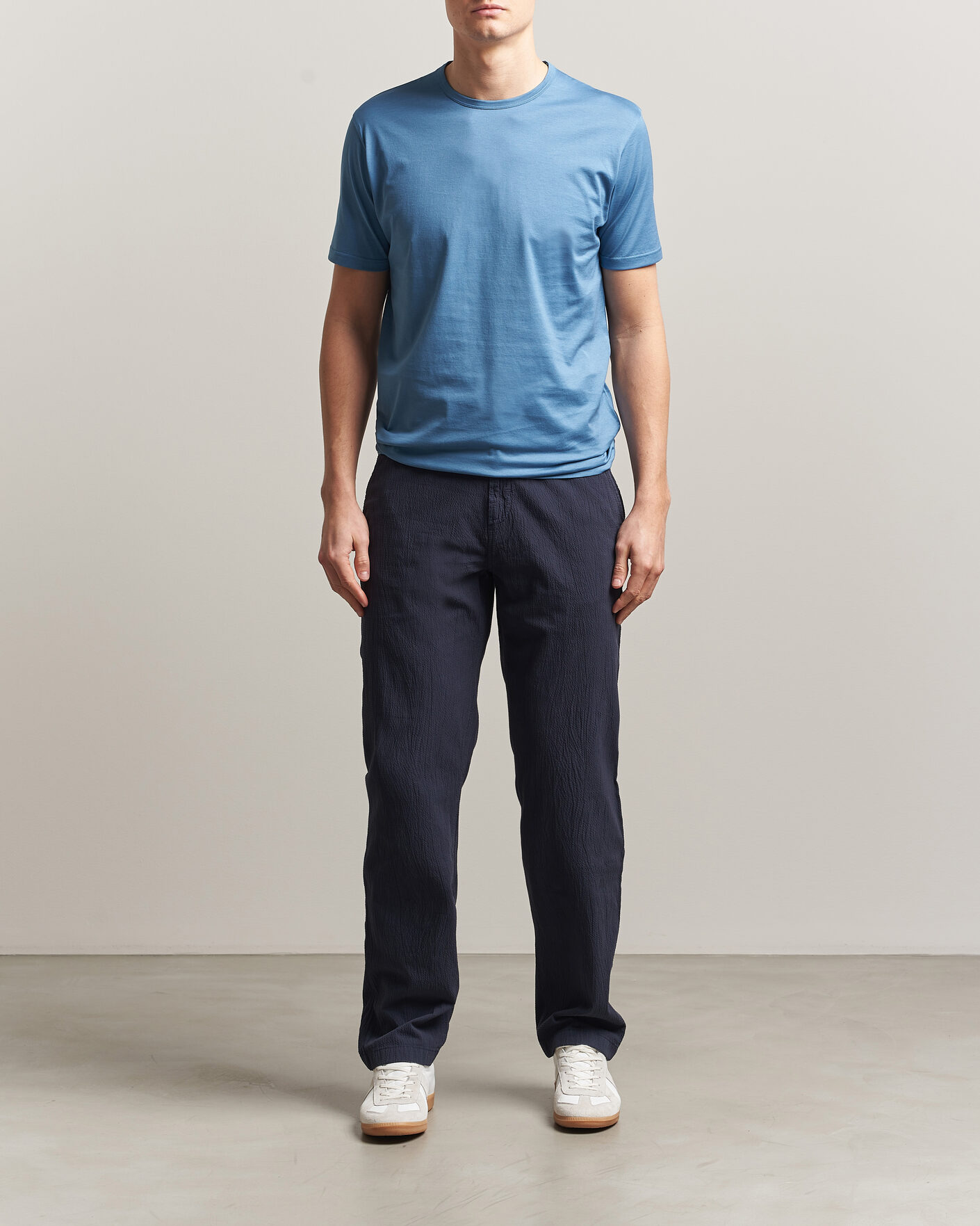 Herr | T-Shirts | Sunspel | Crew Neck Q82 Cotton T-Shirt Air Force Blue