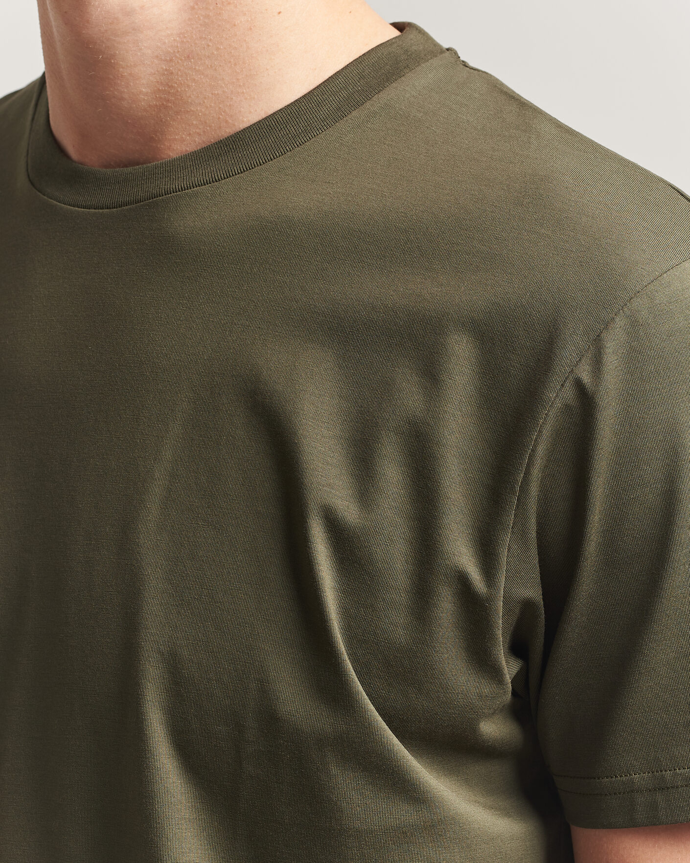 Herr | T-Shirts | Sunspel | Riviera Midweight T-Shirt Deep Olive