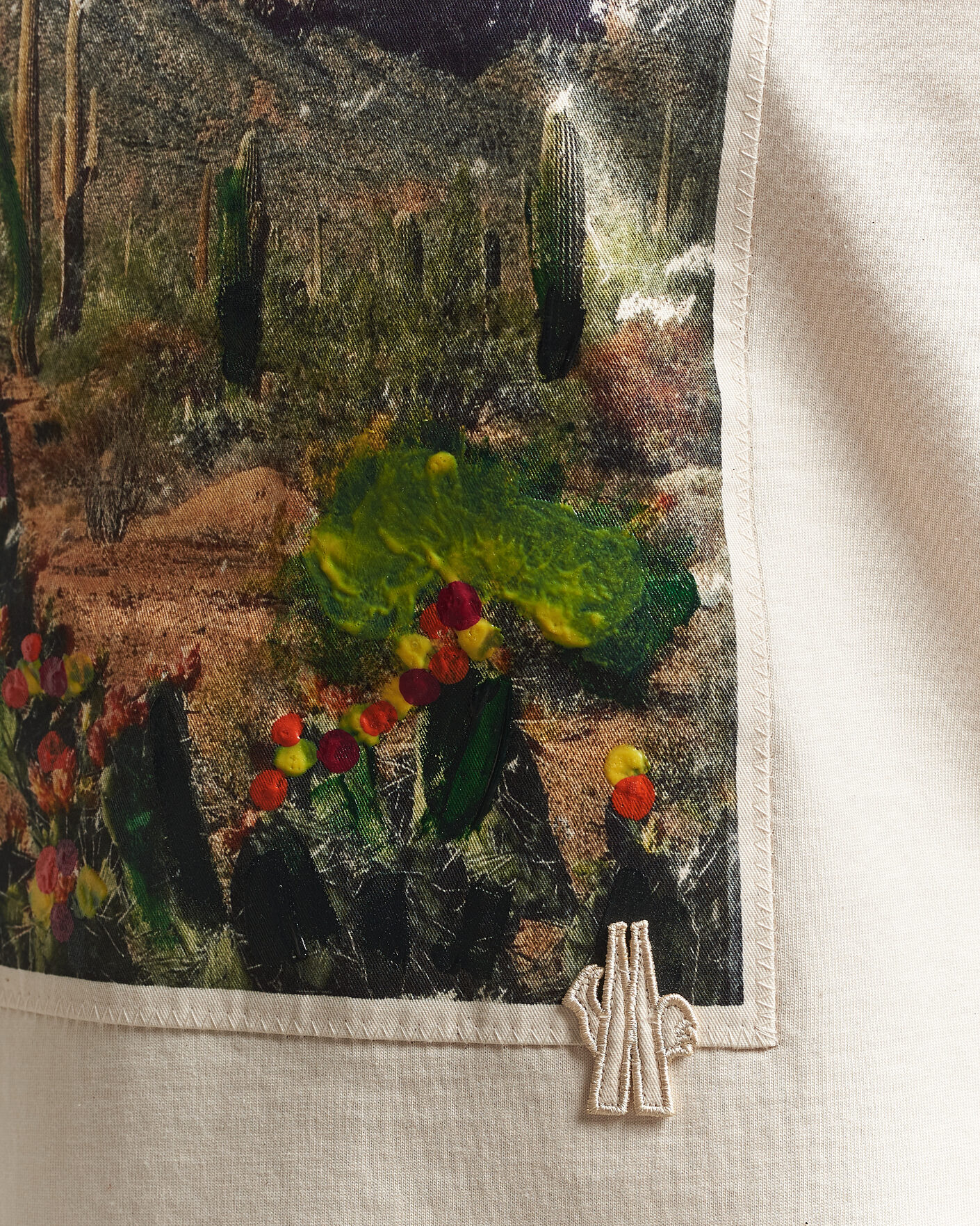 Herr | T-Shirts | Moncler Grenoble | Mountain Print T-Shirt Off White