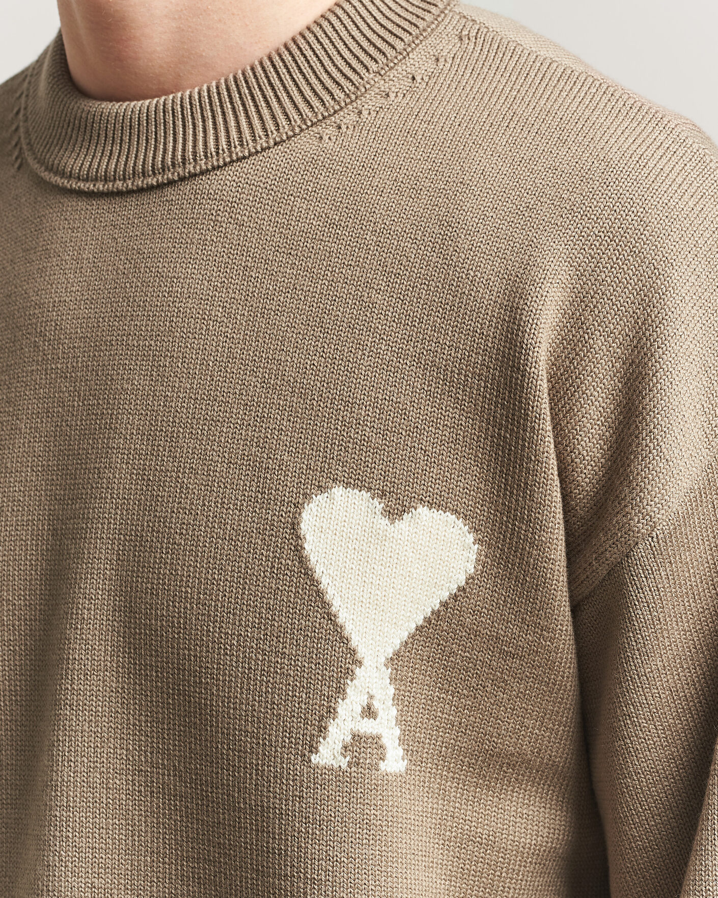 Herr | Tröjor | AMI | Big Heart Wool Sweater Beige