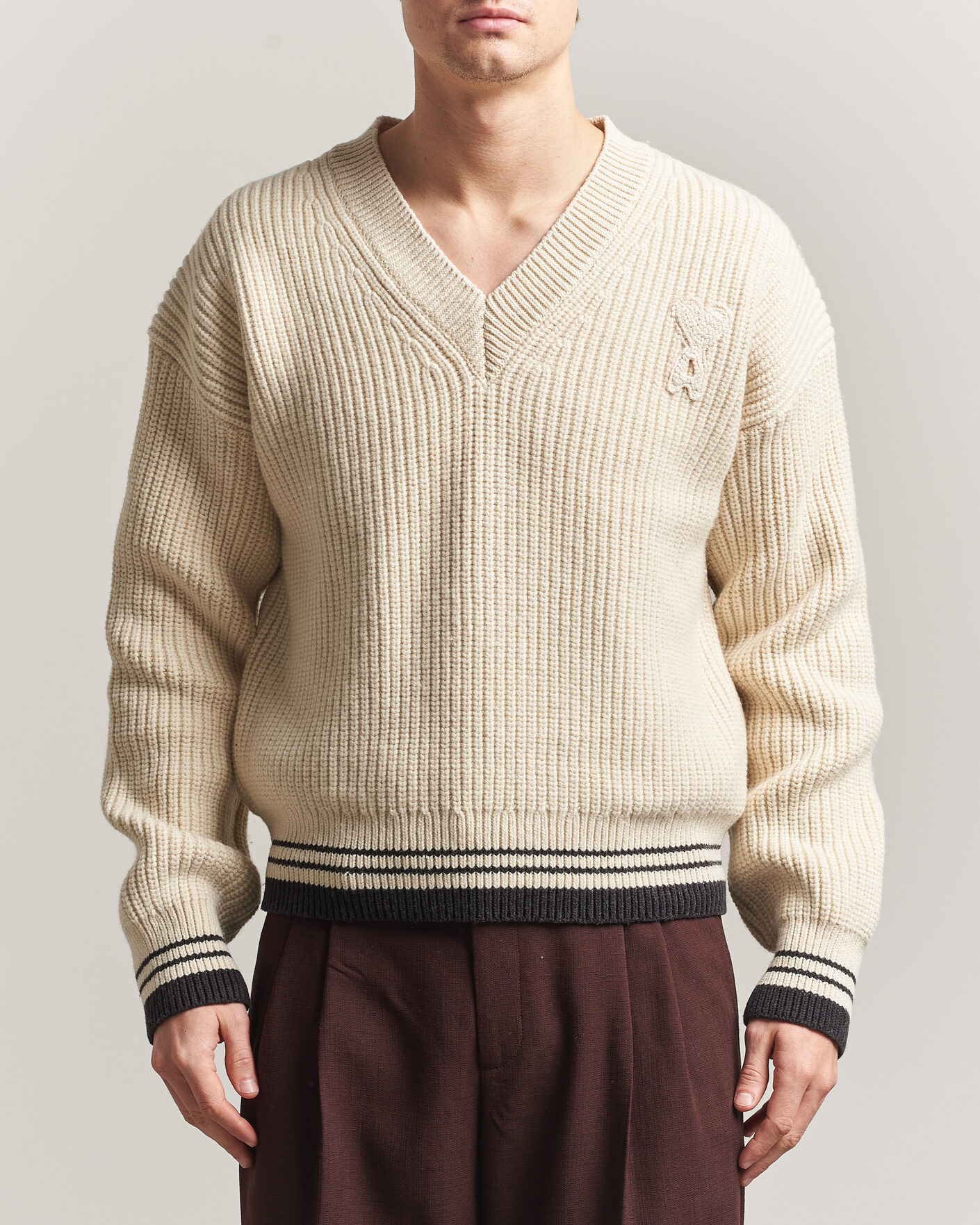 Herr | Tröjor | AMI | Wool/Cotton Ribbed V-Neck Creme