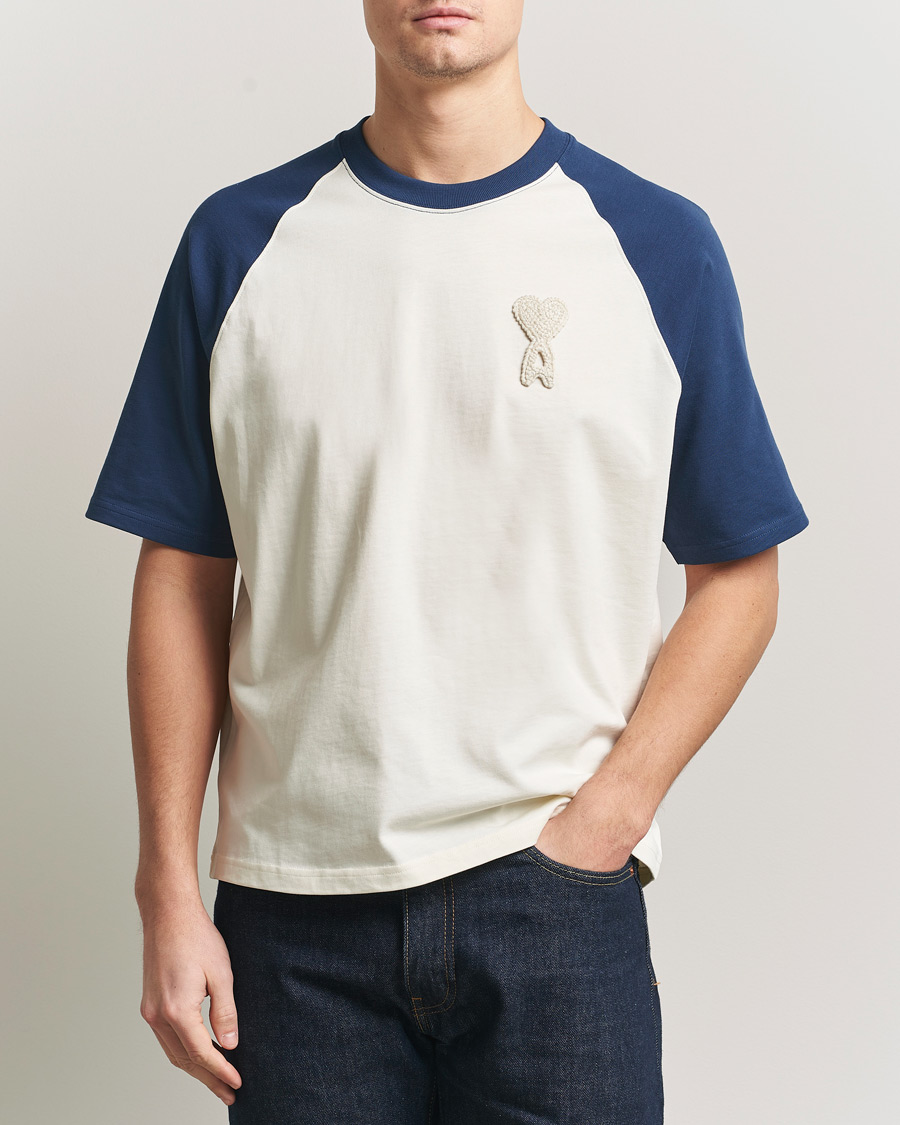 Herr | T-Shirts | AMI | Knitted Heart Logo T-Shirt Creme/Navy