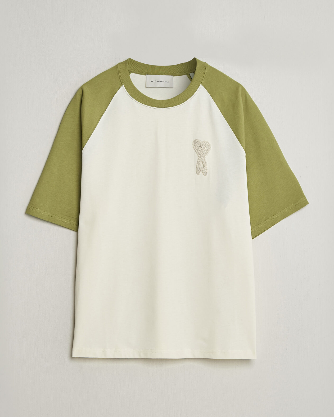 Herr | T-Shirts | AMI | Knitted Heart Logo T-Shirt Creme/Matcha