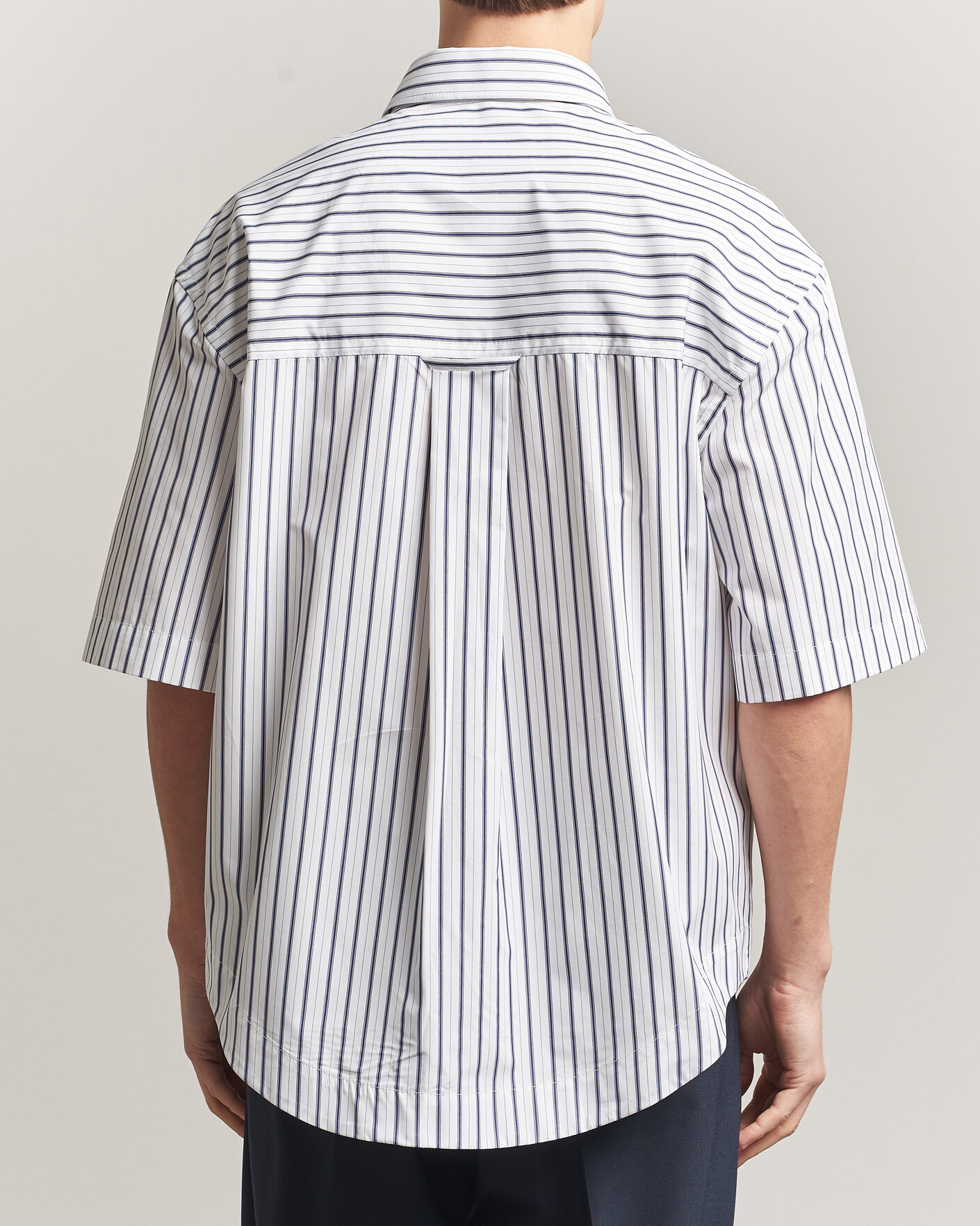 Herr | Skjortor | AMI | Short Sleeve Camp Collar Shirt White/Blue