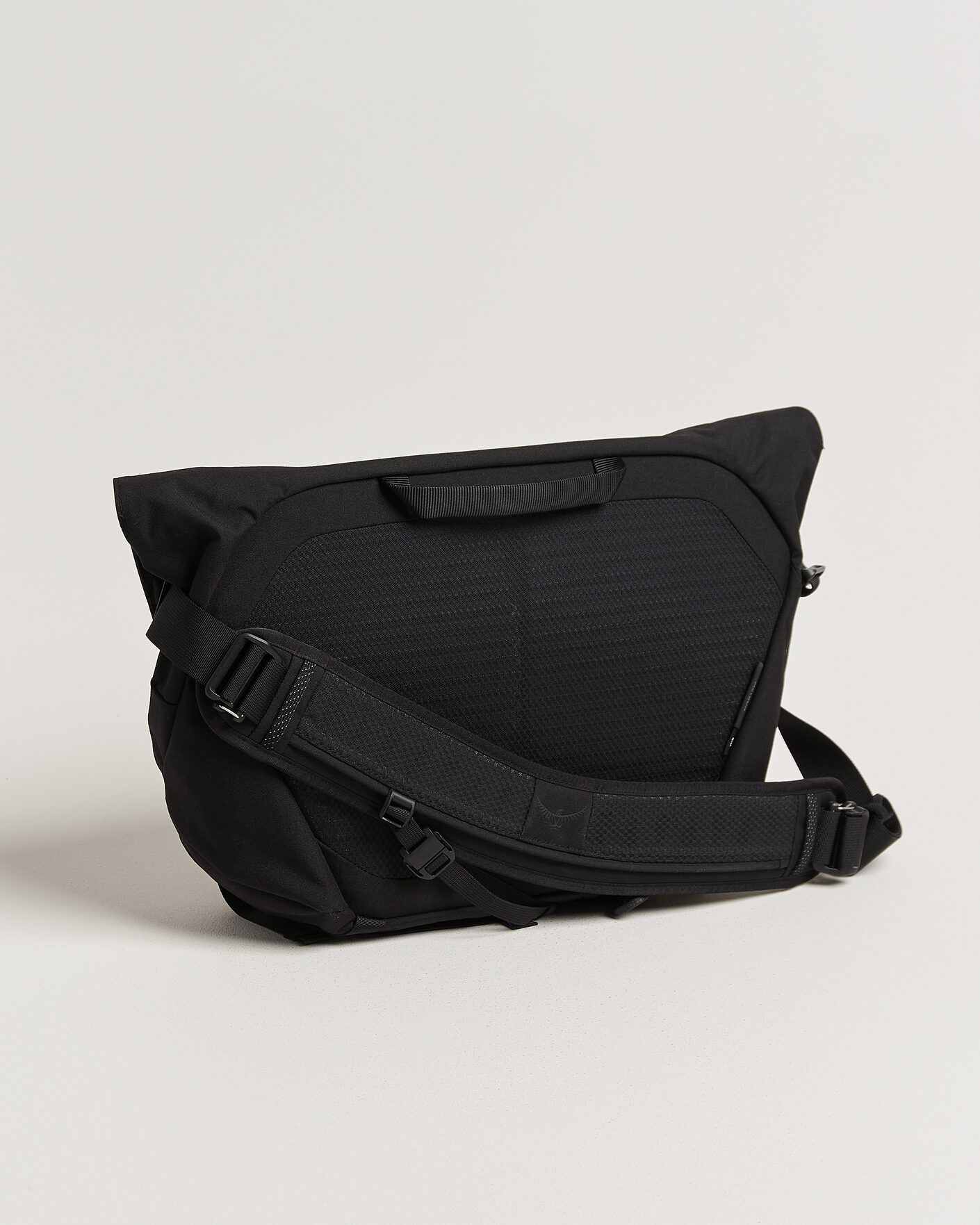 Herr | Väskor | Osprey | Metron Messenger 18 Black