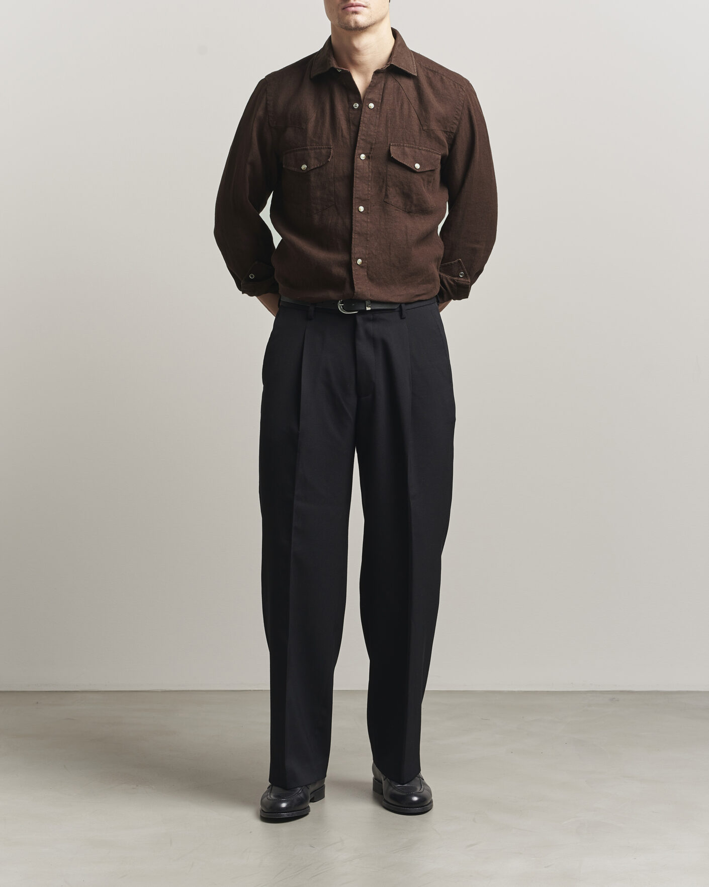 Herr | Skjortor | 100Hands | Two Pocket Western Linen Shirt Chocolate