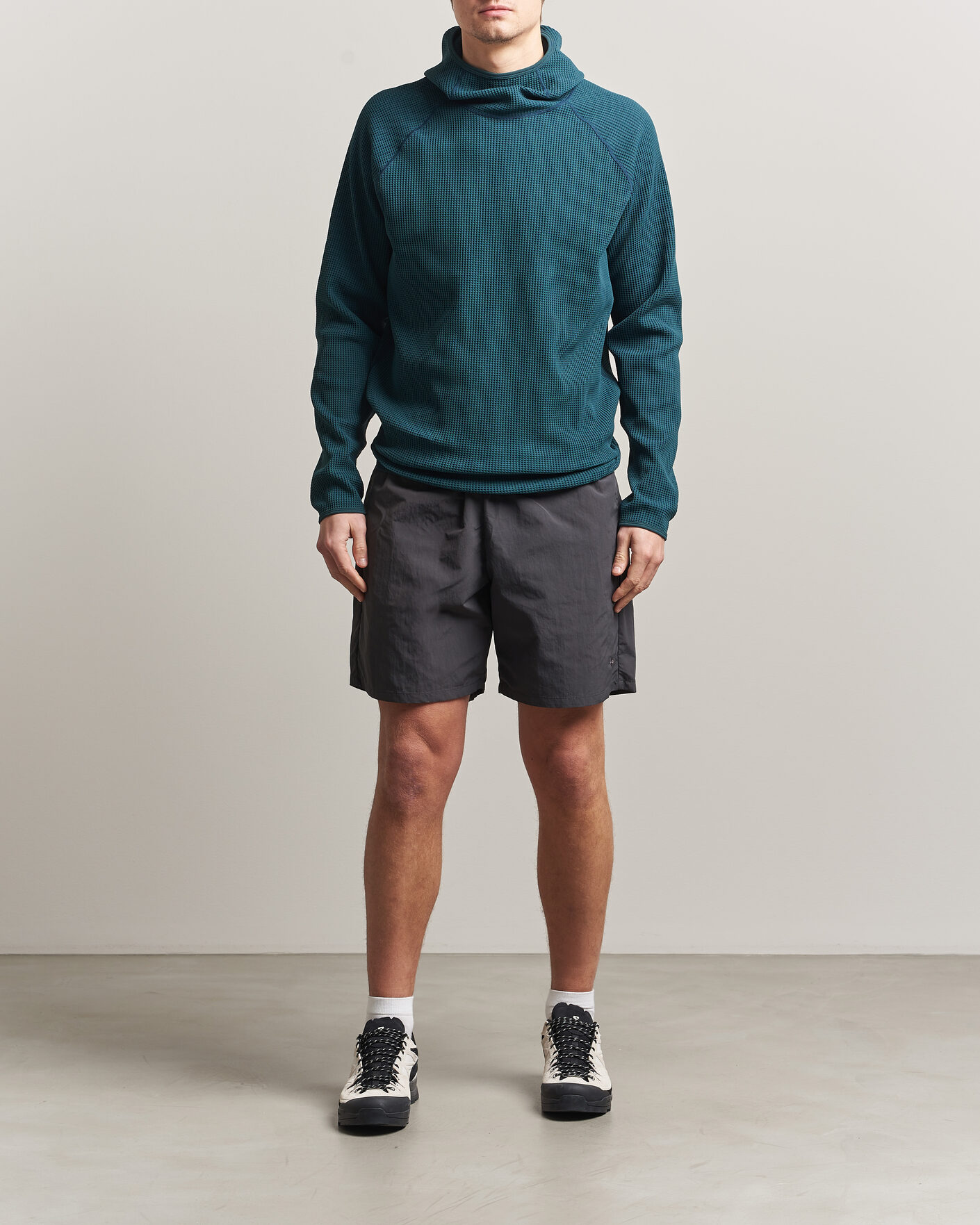 Herr | Shorts | Goldwin | Nylon Shorts Deep Charcoal