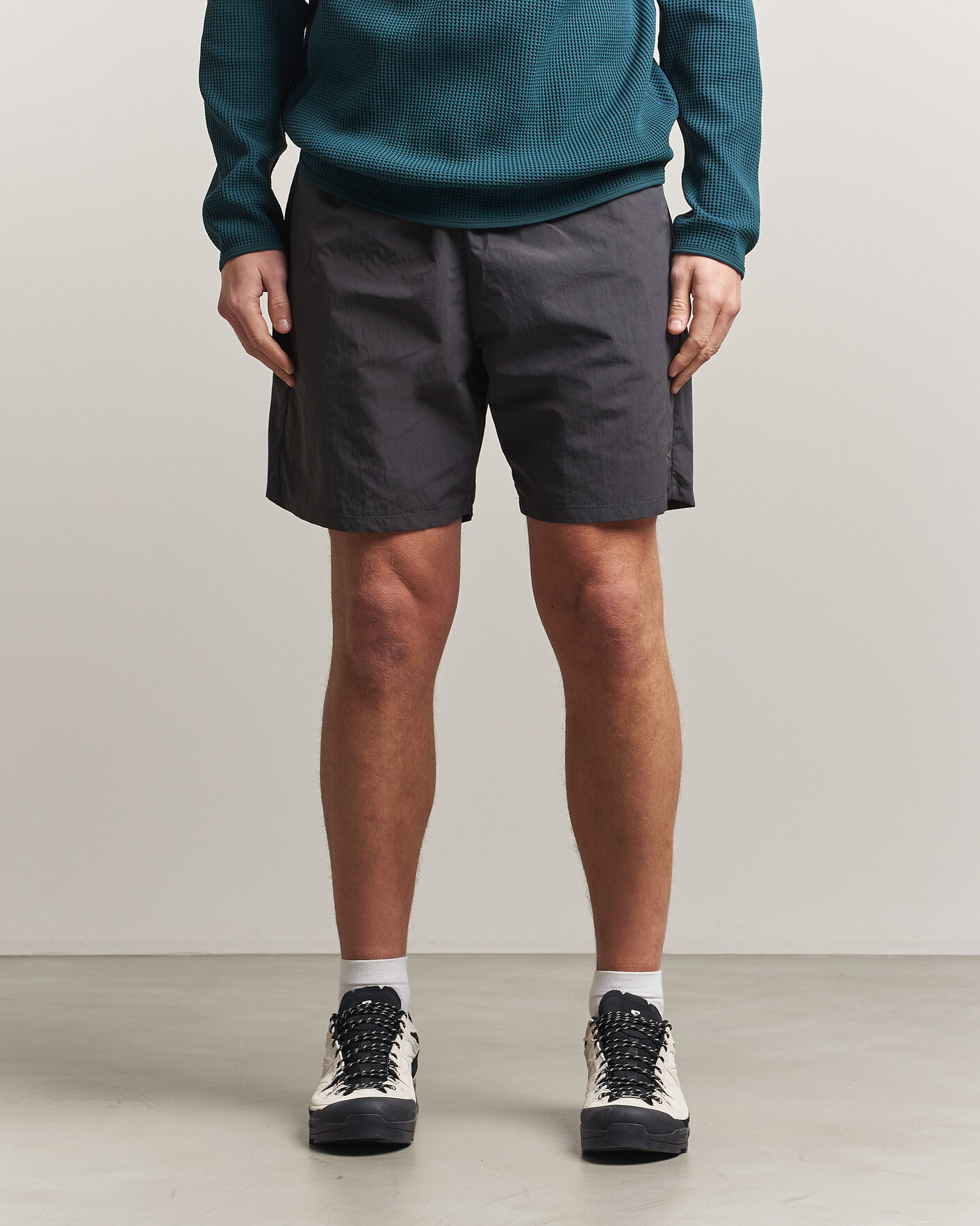 Herr | Shorts | Goldwin | Nylon Shorts Deep Charcoal