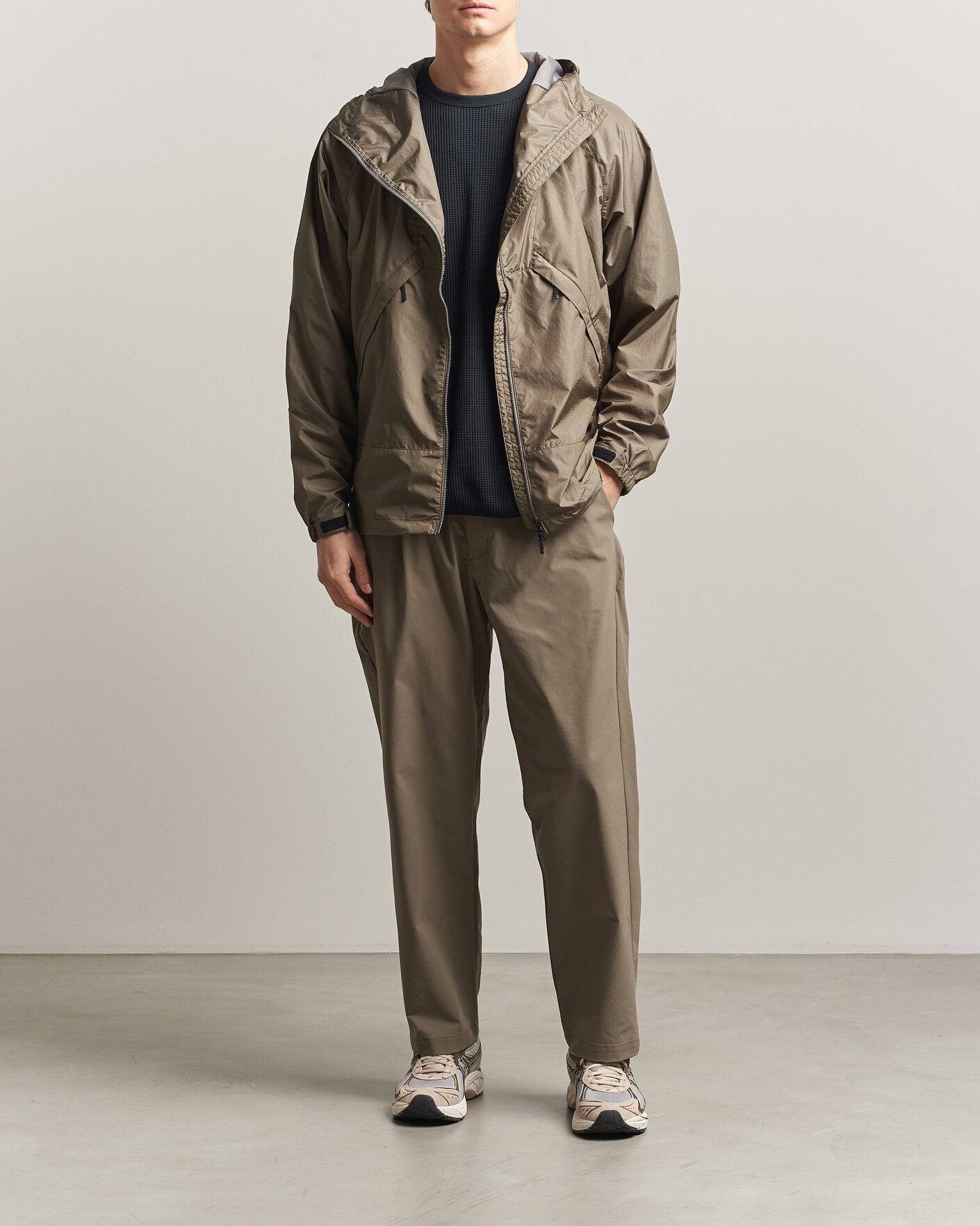 Herr | Byxor | Goldwin | Tapered Light Pants Sand