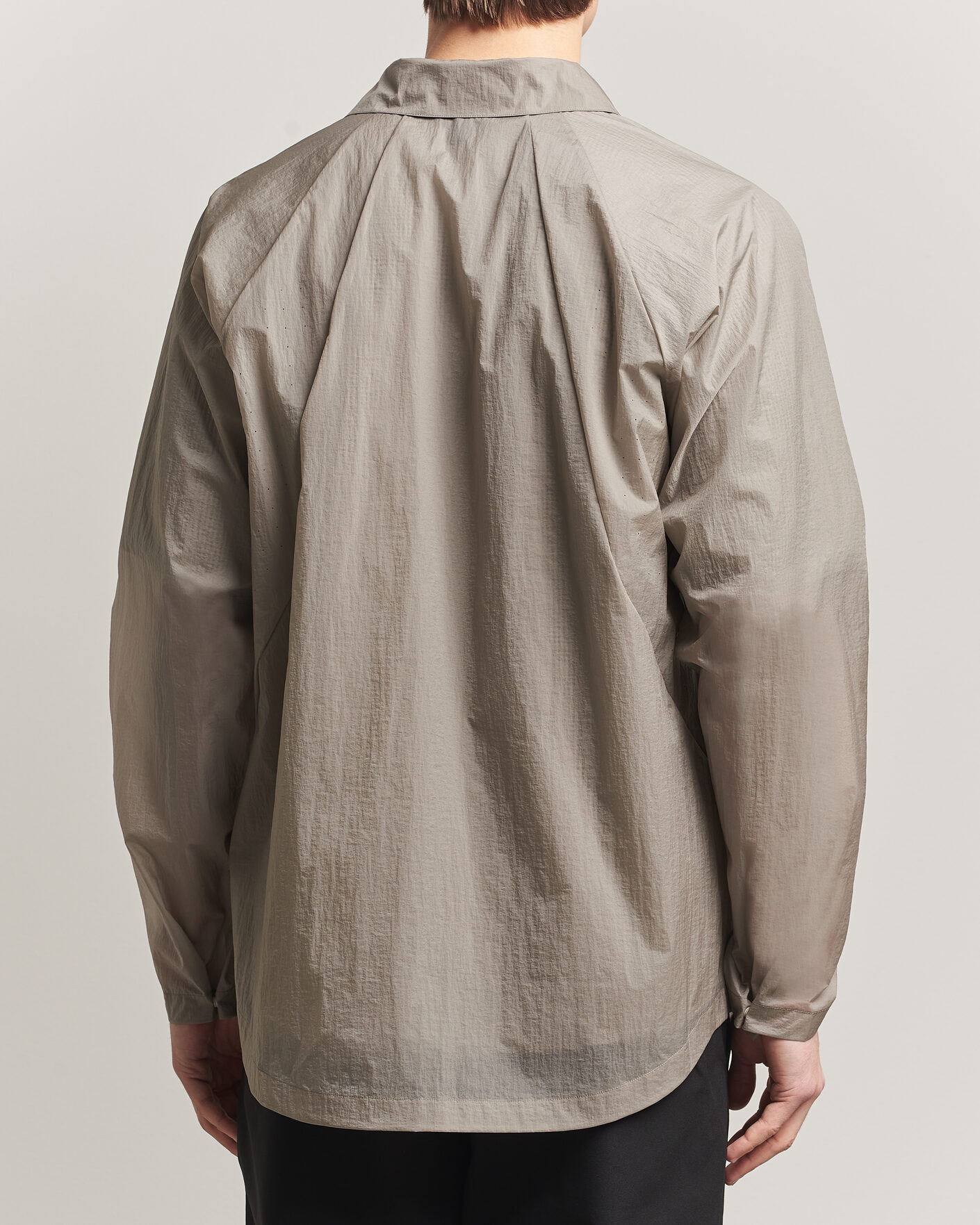 Herr | Skjortor | Goldwin | Nylon Wind Shirt Arid Beige
