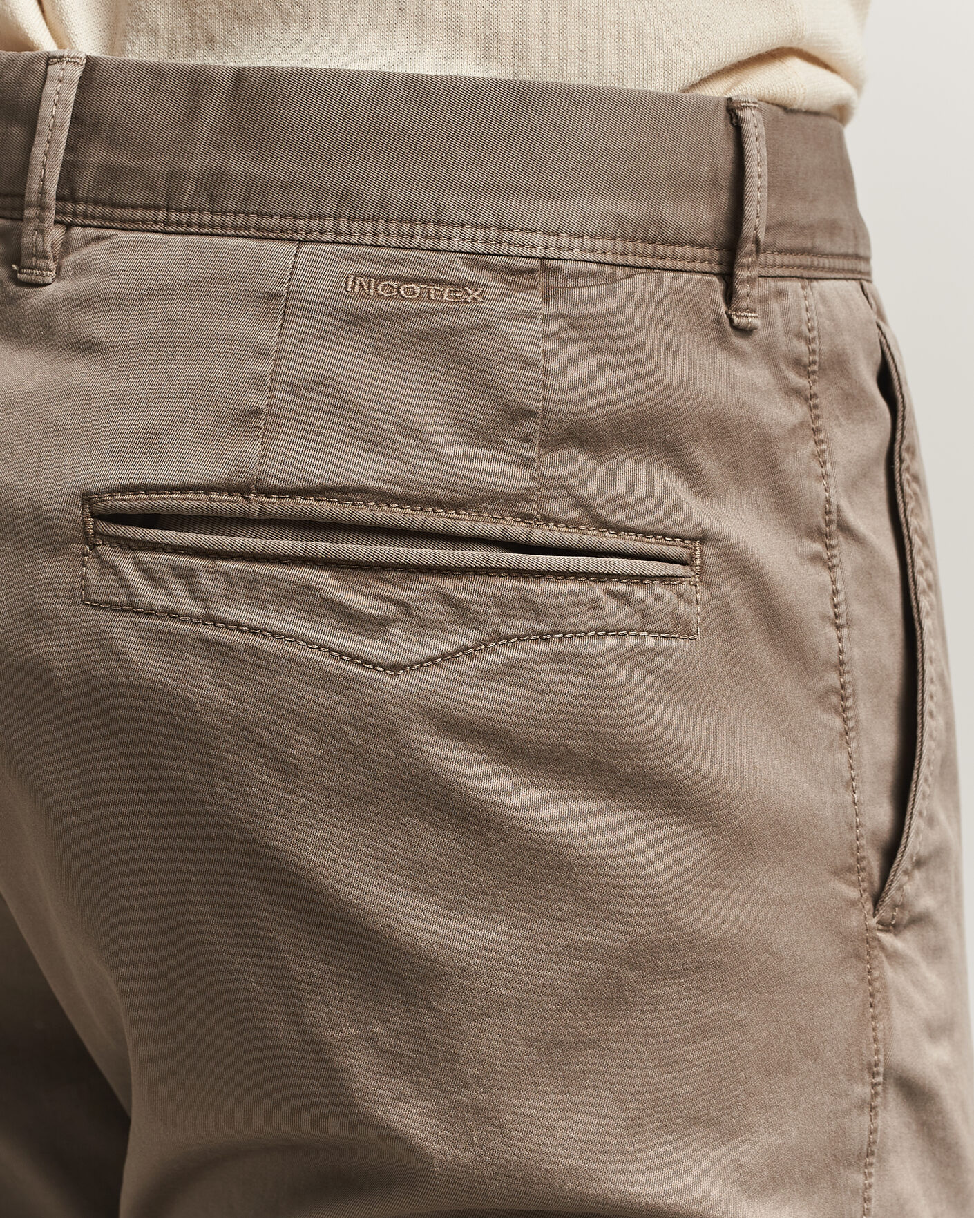 Herr | Byxor | Incotex | Slim Fit Garment Dyed Slacks Taupe