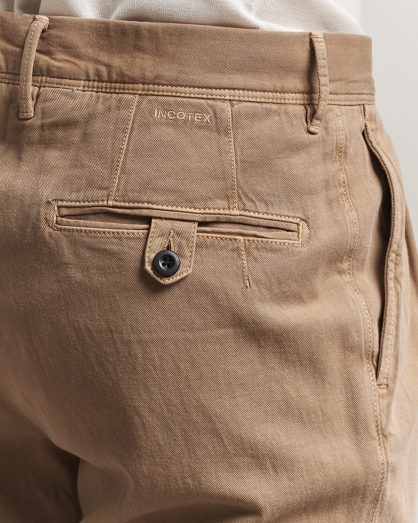 Herr | Byxor | Incotex | Tapered Fit Pleated Linen Slacks Brown