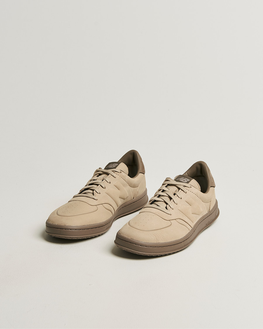 Herr | Sneakers | New Balance | T500 Sneakers Stoneware