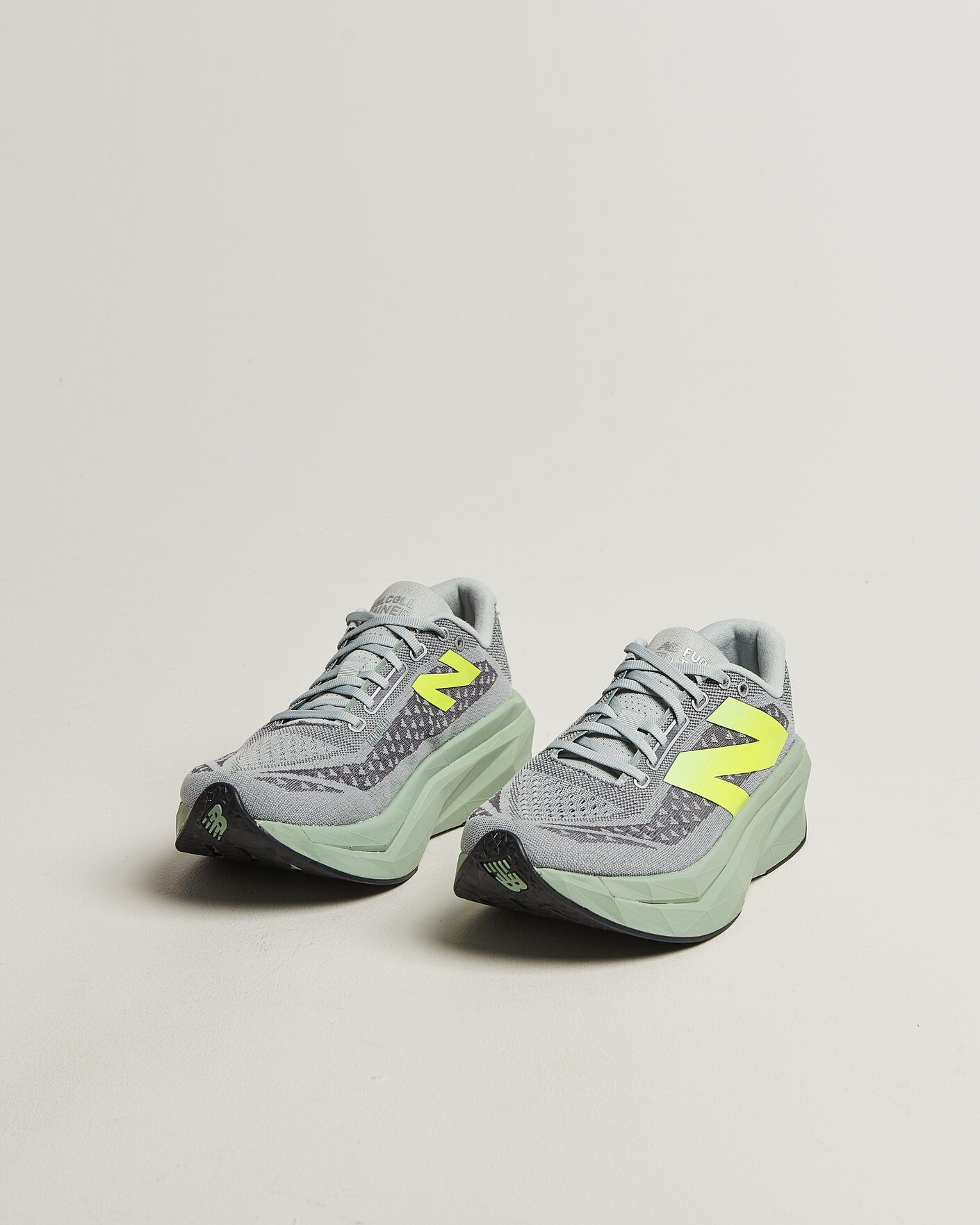 Herr | Löparskor | New Balance Running | FuelCell Supercomp Trainer v3 Mosaic Green