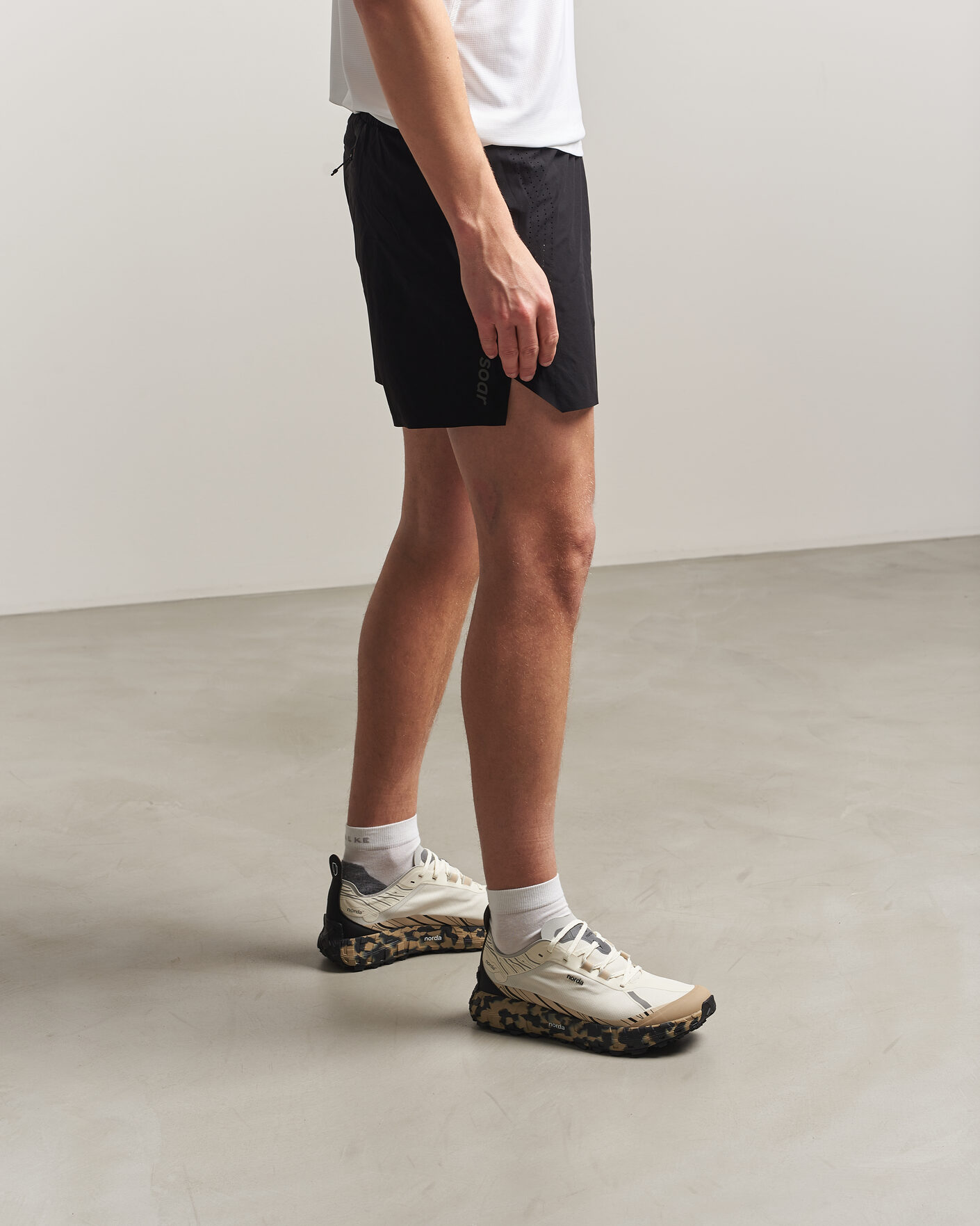 Herr | Trail Sneakers | Norda | 001 Running Sneakers Abyss