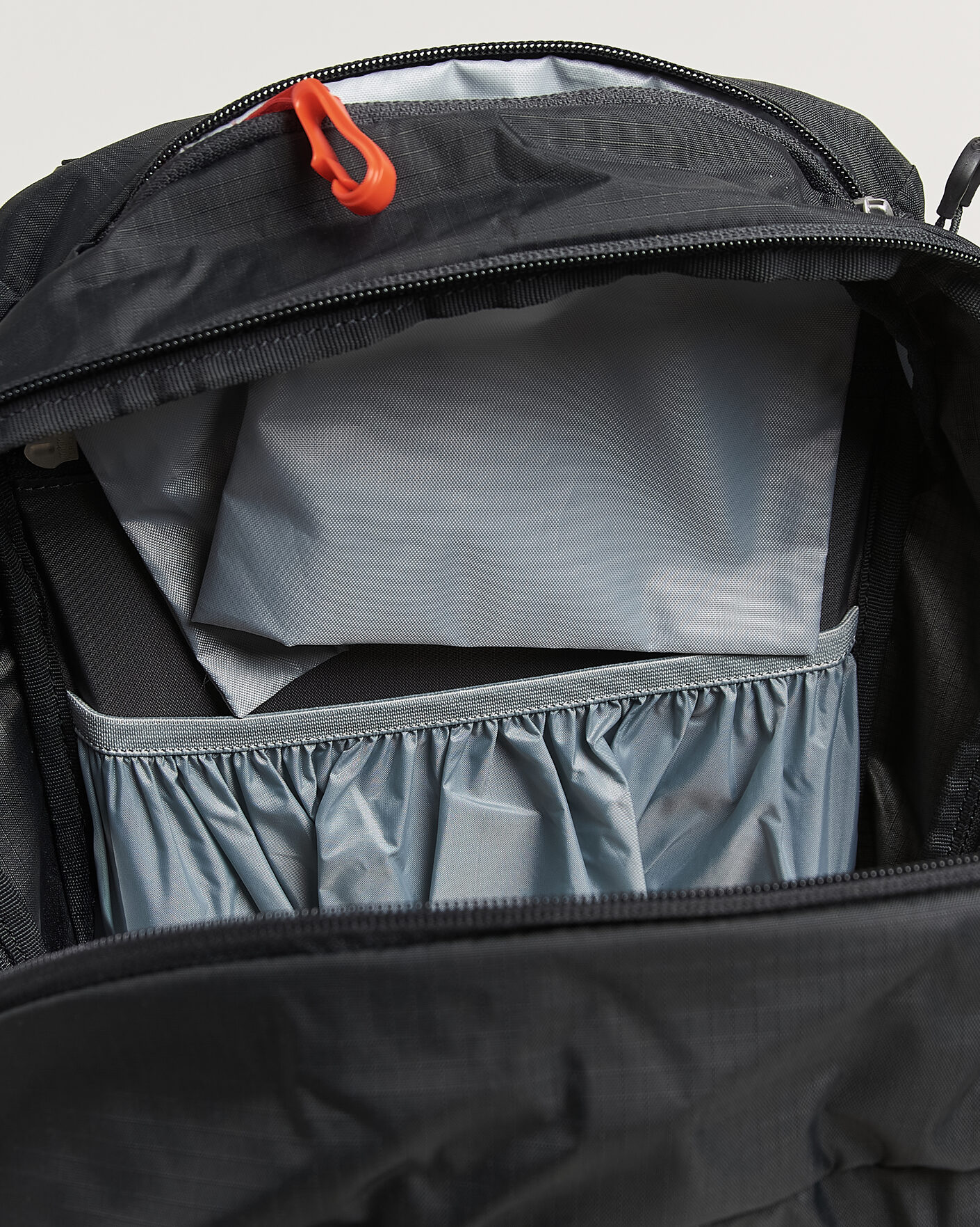 Herr | Väskor | Osprey | HikeLite 26 Black